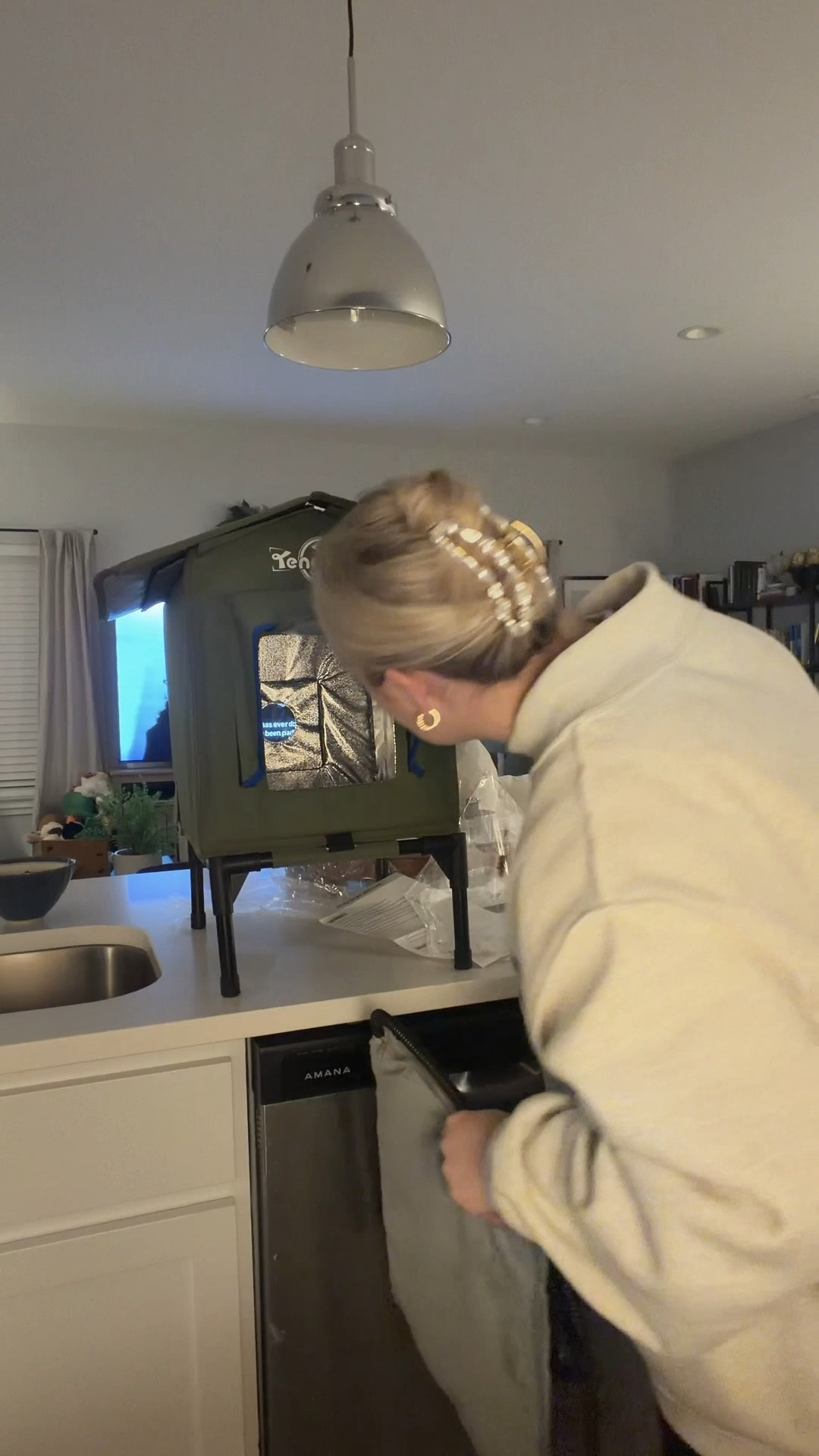 An outdoor heated cat house- purchased for the storm coming! We are so many cats around us! 🐈🤍😭

#LTKSaleAlert #LTKSeasonal #LTKHome