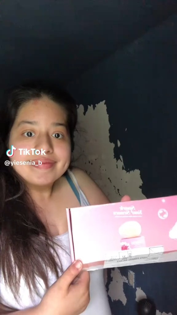 Thank You so much @influenster for sending me this Products I love them !! And thank you @Caress  The scent of the bear soap is great I love it so much!!  And I do appreciate send me 2 bear soap Thank you!!  And yes I do recommend to everyone !!  #caresssoap #bearsoap##influenster##foryoupag##products 

 #LTKselfcare #LTKU