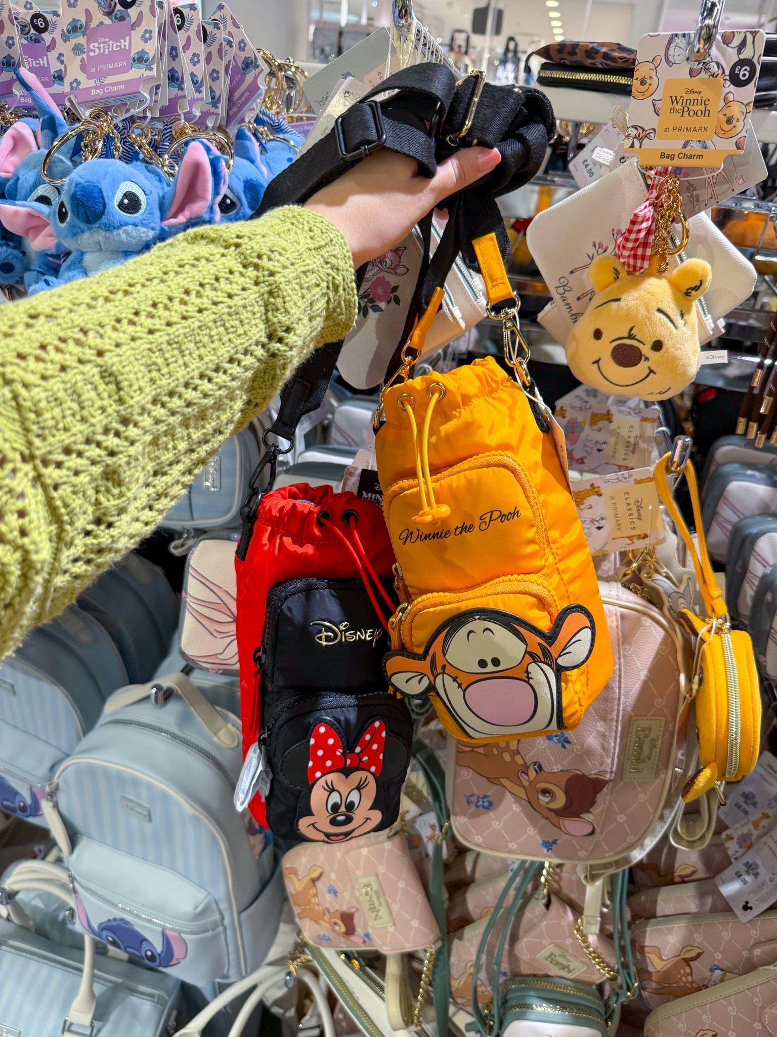 New Disney bottle bags spotted in Primark! 👏🏻🧡🪄