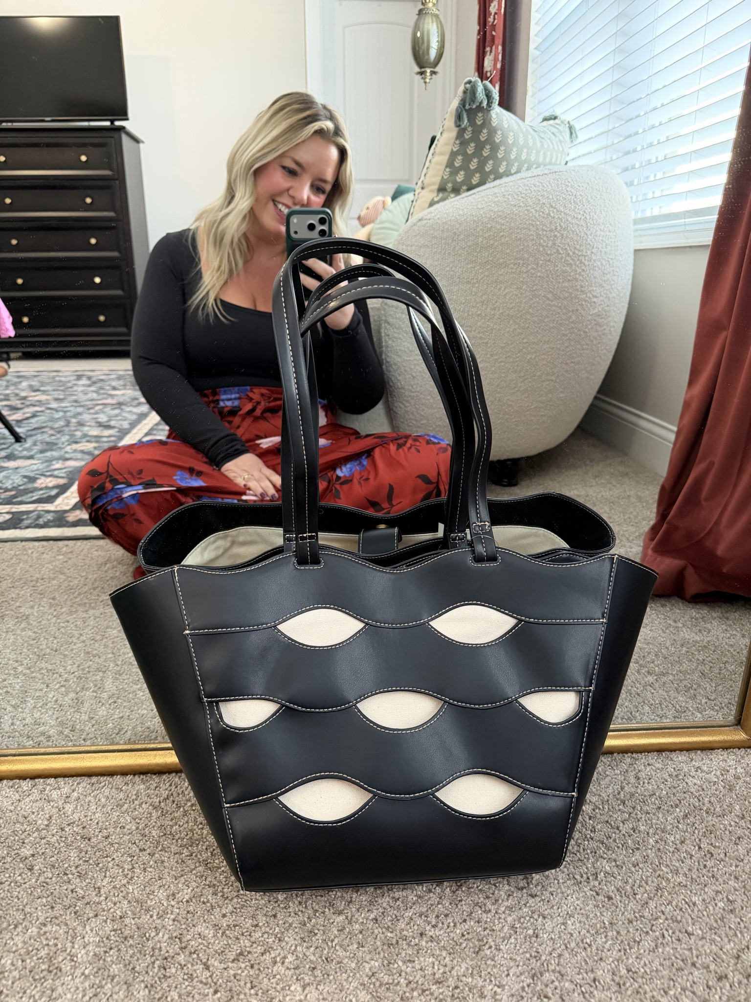 OBSESSING over this Walmart tote bag!! Do not buy the brown version, it looks very cheap in person but the black one is perfect! 