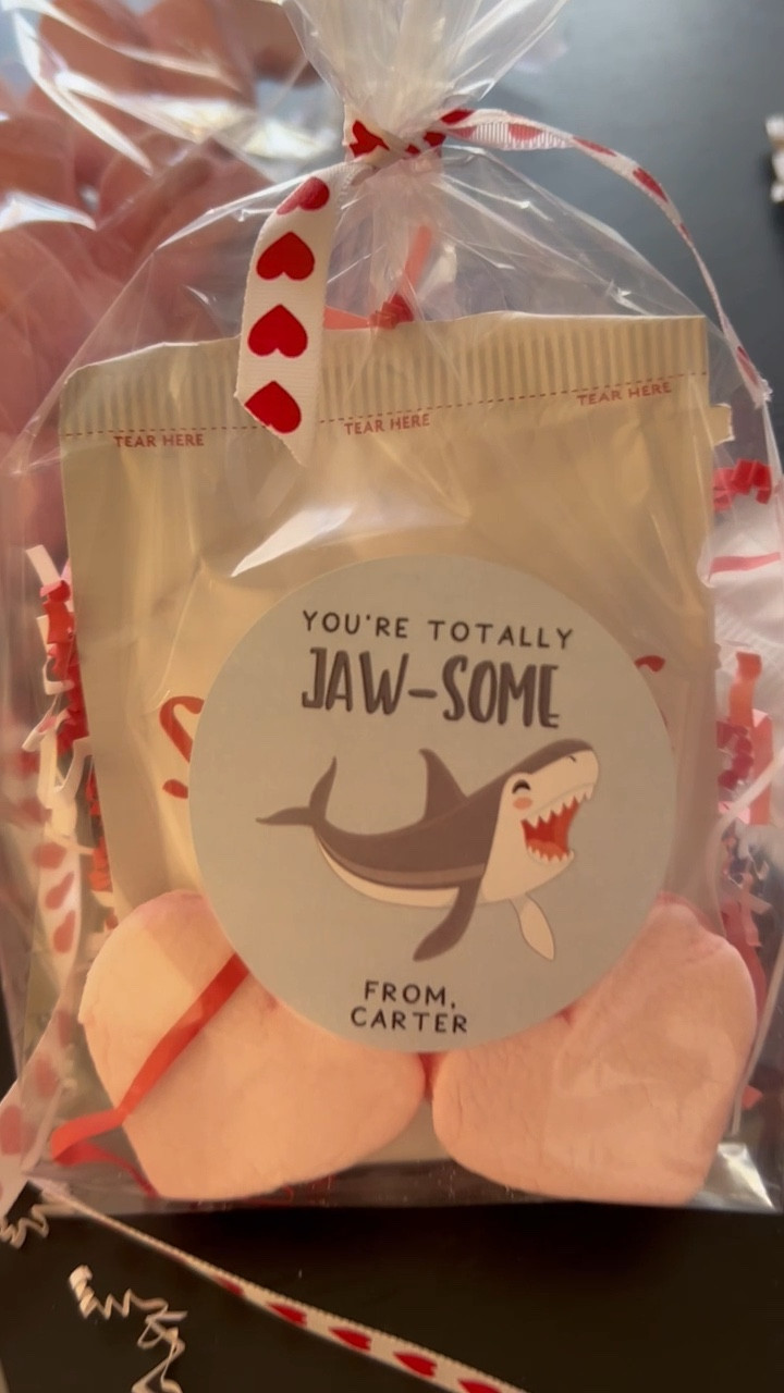 we pushed for “you warm my heart” stickers but we pick our battles people 🦈. 

we love these valentines because they’re a perfect, nut-free treat that doesn’t add more trinkets to anyone’s house! 
•
•
#kidsparty #kidspartyideas #goodiebag #winterbirthday #partyfavors #DIYparty #partyinspiration #partyinspo #funforkids #valentines #classparty #nutfree #classvalentines 


#LTKKids #LTKParties #LTKSeasonal
