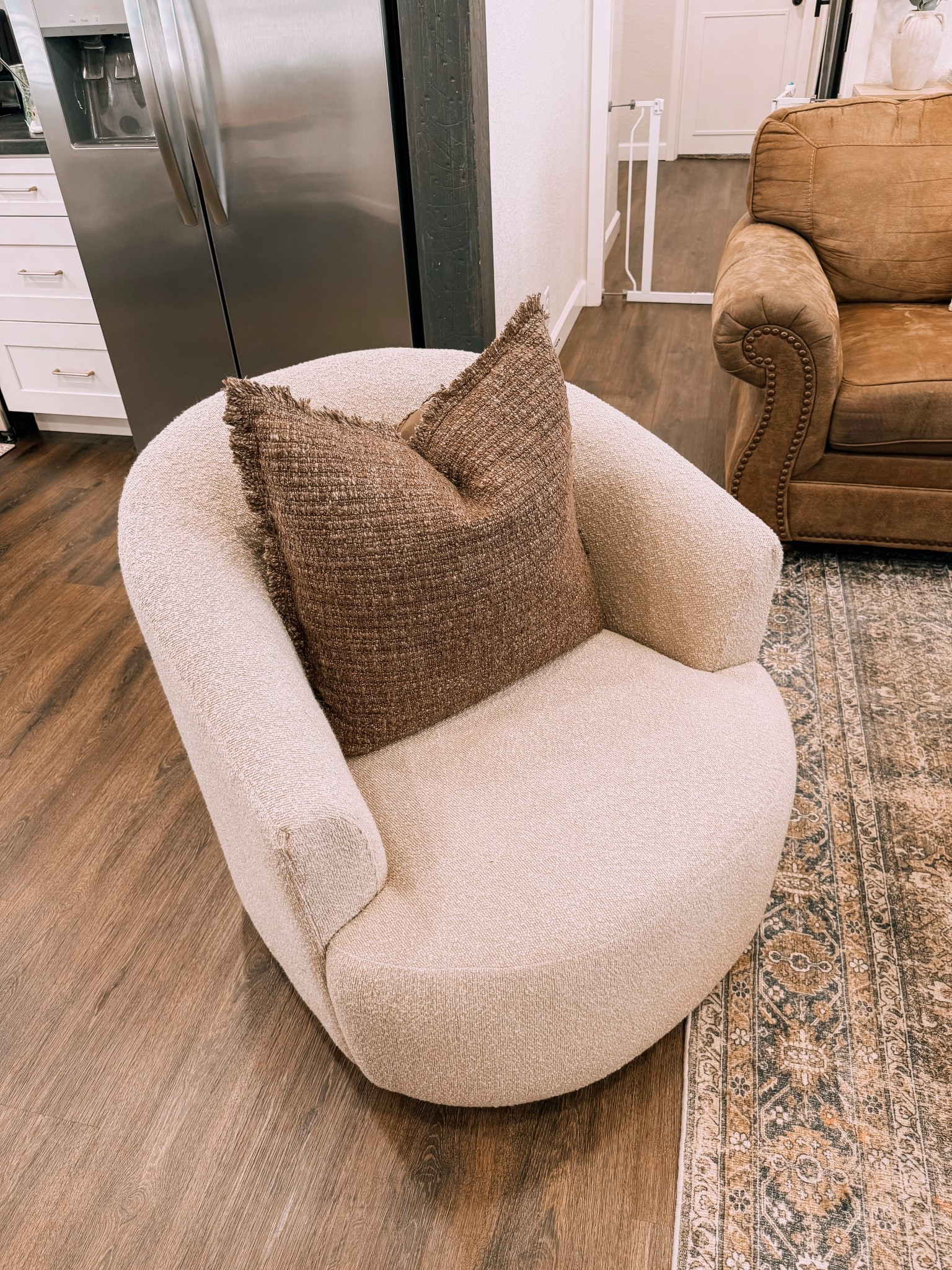 The prettiest accent chair 🤎

#LTKHome