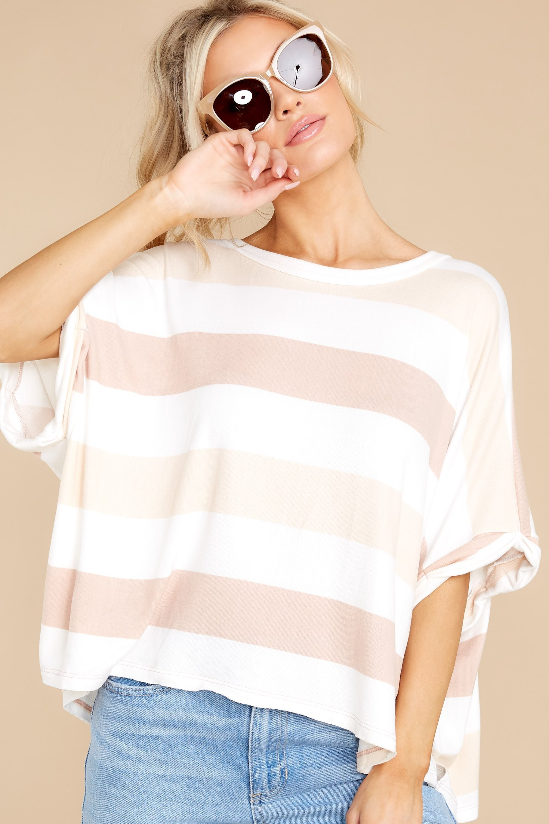 Houston Sights Tan Multi Top | Red Dress 