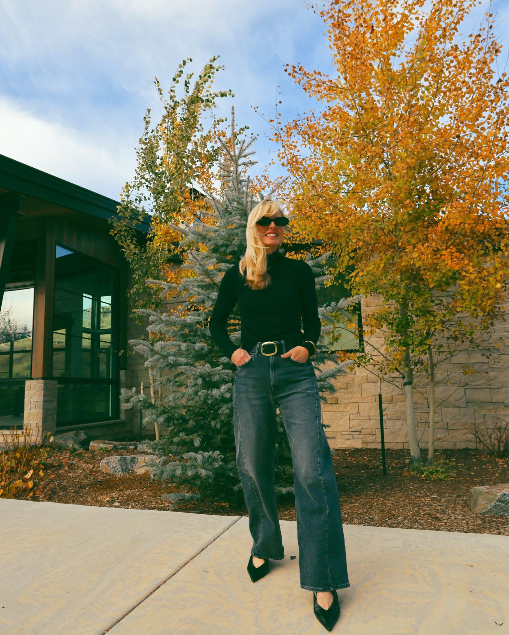 I said I’d never wear barrel-leg jeans… that they were a trend we could all skip. But then I tried THESE. You all told me the Mother half-pipe ankle length pair was different and you were right! I have been wearing these on repeat all season long. They fit TTS.  

#LTKSeasonal #LTKootd #LTKOver40