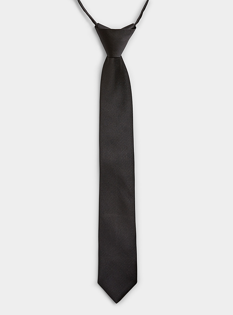 Pre-tied black tie | Simons