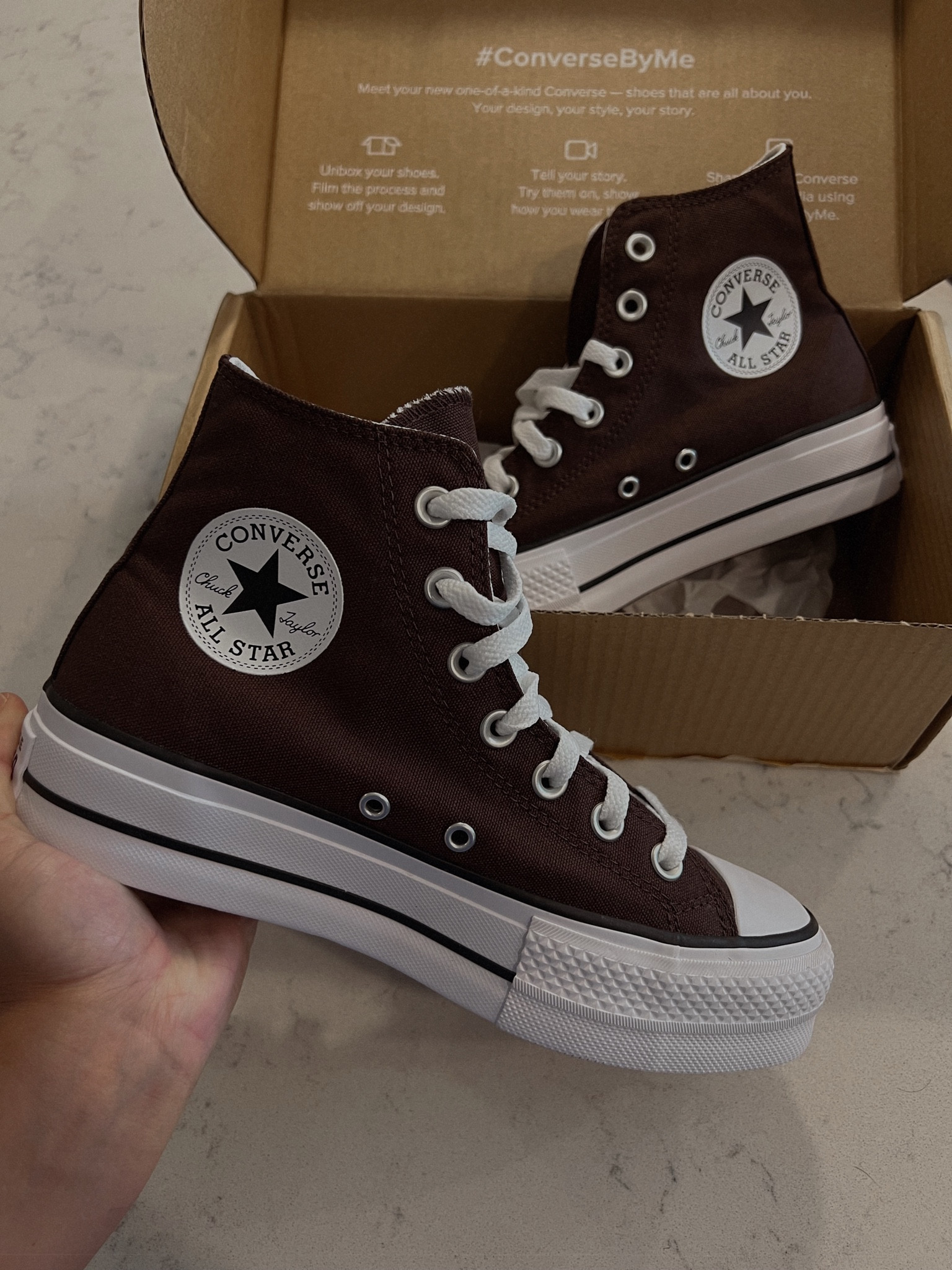 Brown converse just in time for the Fall! 🤎🤎

#LTKshoecrush #LTKSeasonal #LTKFind