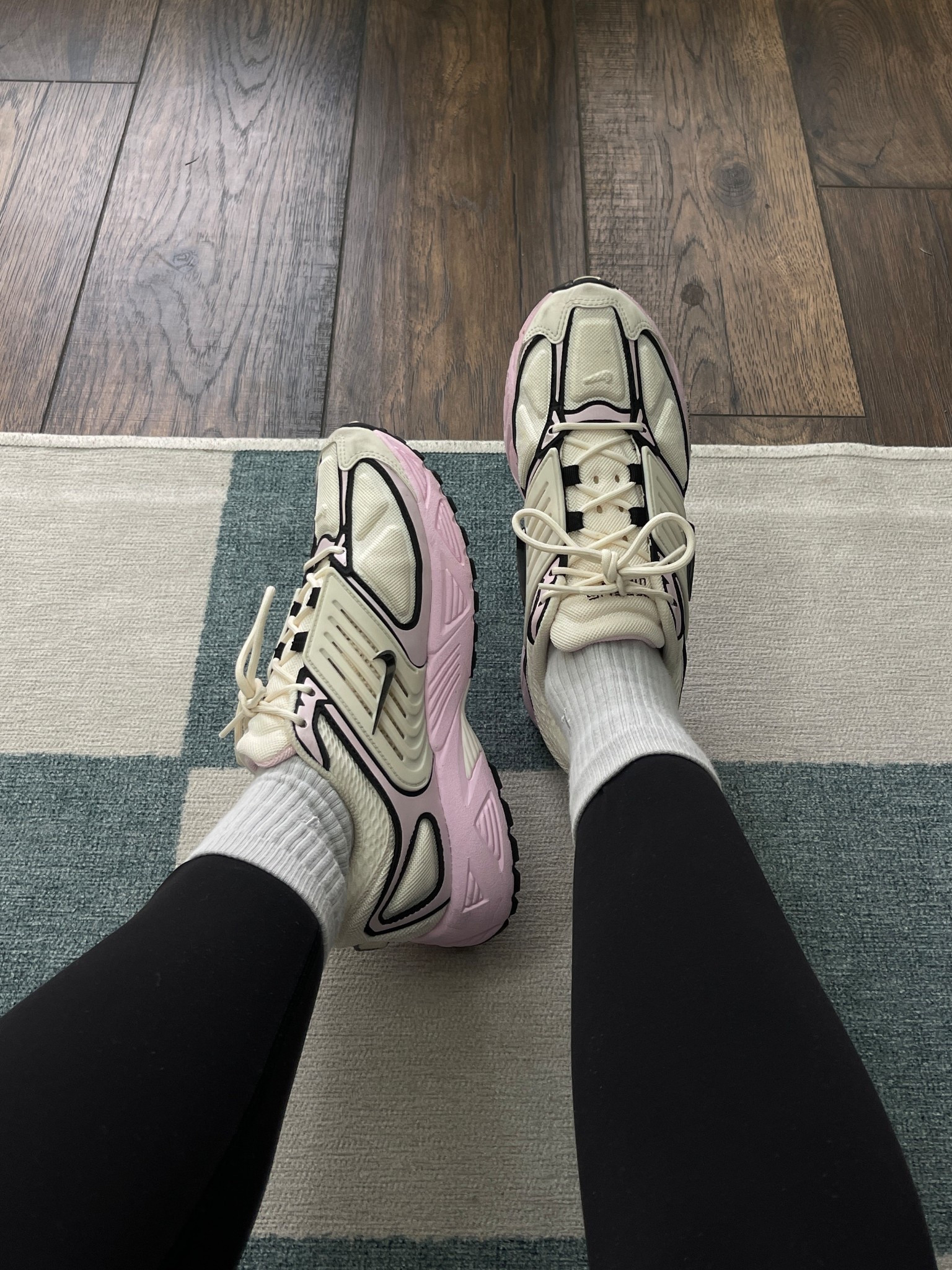 They run TTS! They are a little stiff at first but after wearing them a handful of times they have worn in and are v comfy !!! 