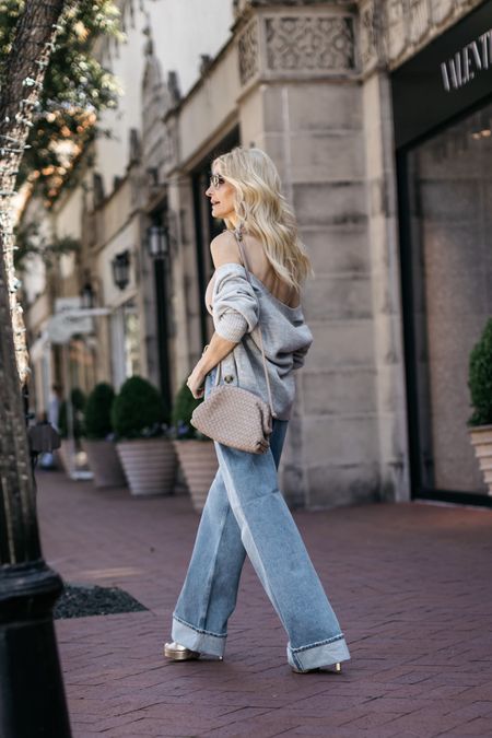 Sometimes the most loving thing you can do for yourself is to walk away. Walk away from a toxic person, a job that’s no longer fulfilling you, or a behavior that’s no longer serving you. Because when you do you make room for the good to come in! 

PS - this cozy gray cropped cardigan is so perfect for spring! It comes in several colors and for a REAL CASHMERE sweater the price point is INCREDIBLE! 

The cardigan runs tts, I’m wearing an XS. Size down in the jeans, I’m wearing a size 23. 

#LTKstyletip #LTKfindsunder100 #LTKover40