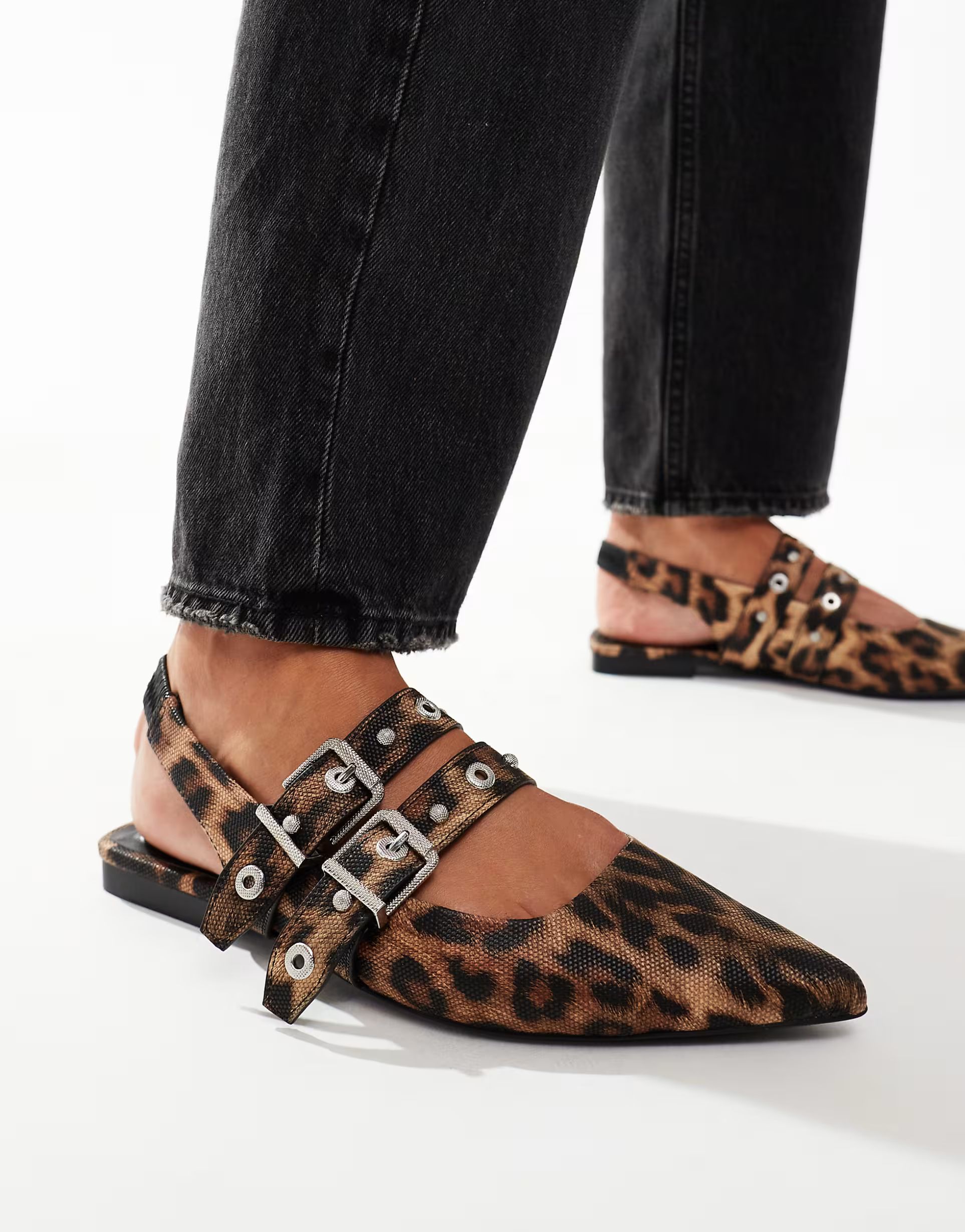 Stradivarius buckle detail sandal in leopard print | ASOS (Global)