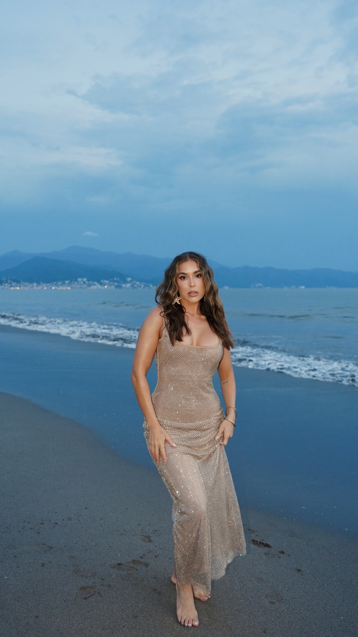 I wear a size small! I LOVEEE this dress 

#LTKPetite #LTKStyleTip