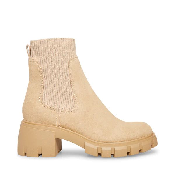 HUTCH SAND SUEDE 

  @media (min-width: 20em){
    .adaptive-badge {
      display: inline-block;... | Steve Madden (US)