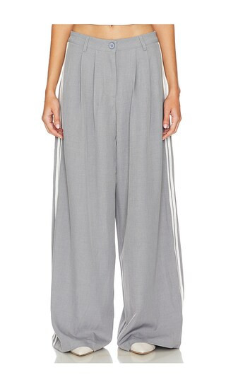 LIONESS Serenity Pant in Grey. - size XS | Revolve Clothing (Global)