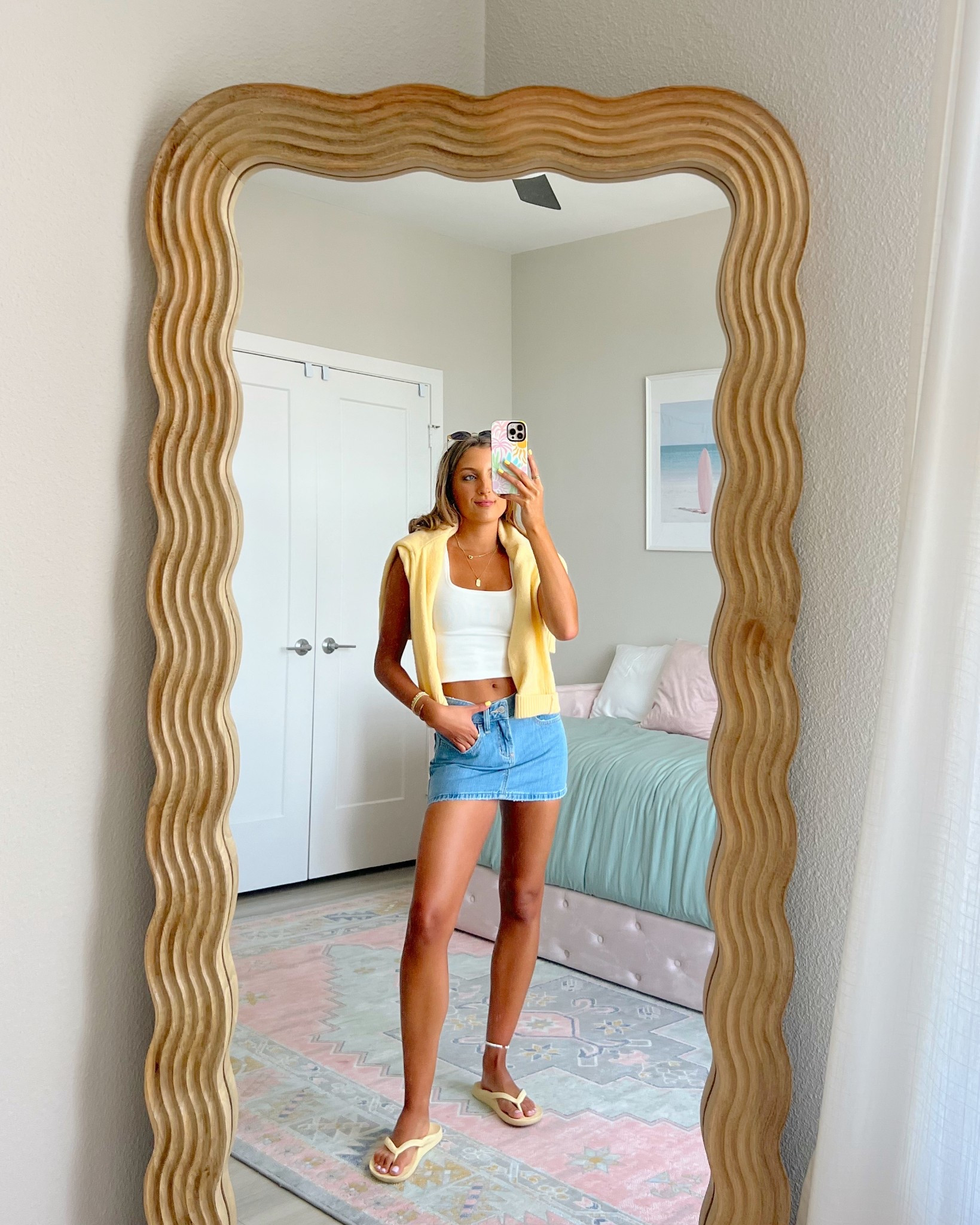 spring outfit ideas from the Hollister sale 💗 wearing a size XS in this top and a 00 regular in the denim skort 