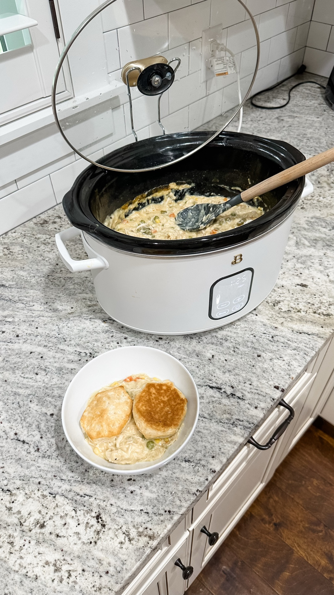 🍽️ CROCKPOT CHICKEN POT PIE 🍽️
Looking for an easy, family-approved dinner? This crockpot chicken pot pie is the perfect comfort food, and the best part? The slow cooker does all the work!



Ingredients:
• 2 lbs boneless, skinless chicken breasts or thighs
• 2 cans cream of chicken soup (10.5 oz)
• 1 can cream of celery soup (10.5 oz)
• 12 oz frozen mixed vegetables
• 2 tsp garlic powder, divided
• 2 tsp onion powder, divided
• 2 tsp black pepper, divided
• 1 can homestyle biscuits (16.3 oz)

Directions:
1️⃣ Spray your crockpot with non-stick spray. Place chicken breasts at the bottom, and season with 1 tsp each of garlic powder, onion powder, and black pepper.
2️⃣ Pour the cream of chicken and celery soups over the chicken.
3️⃣ Add the frozen mixed veggies on top, then sprinkle the remaining garlic powder, onion powder, and black pepper.
4️⃣ Cook on LOW for 6-8 hours, or HIGH for 4-6 hours, until the chicken is cooked through and easy to shred.
5️⃣ About 15-20 minutes before serving, bake your biscuits according to package instructions.
6️⃣ Shred the chicken in the crockpot, mixing it with the gravy and veggies. Serve with a warm biscuit, or split the biscuit and top it with the chicken pot pie mixture.

Trust me, your family will LOVE this! 😋 It’s the perfect cozy meal for busy nights. Save this recipe, try it out, and let me know what you think!

#ChickenPotPie #CrockpotMeals #SlowCookerRecipes #FamilyDinner #EasyDinner #ComfortFood #FallRecipes #WeeknightDinner #MomLife #HomeCooking #DinnerIdeas #RecipeReel