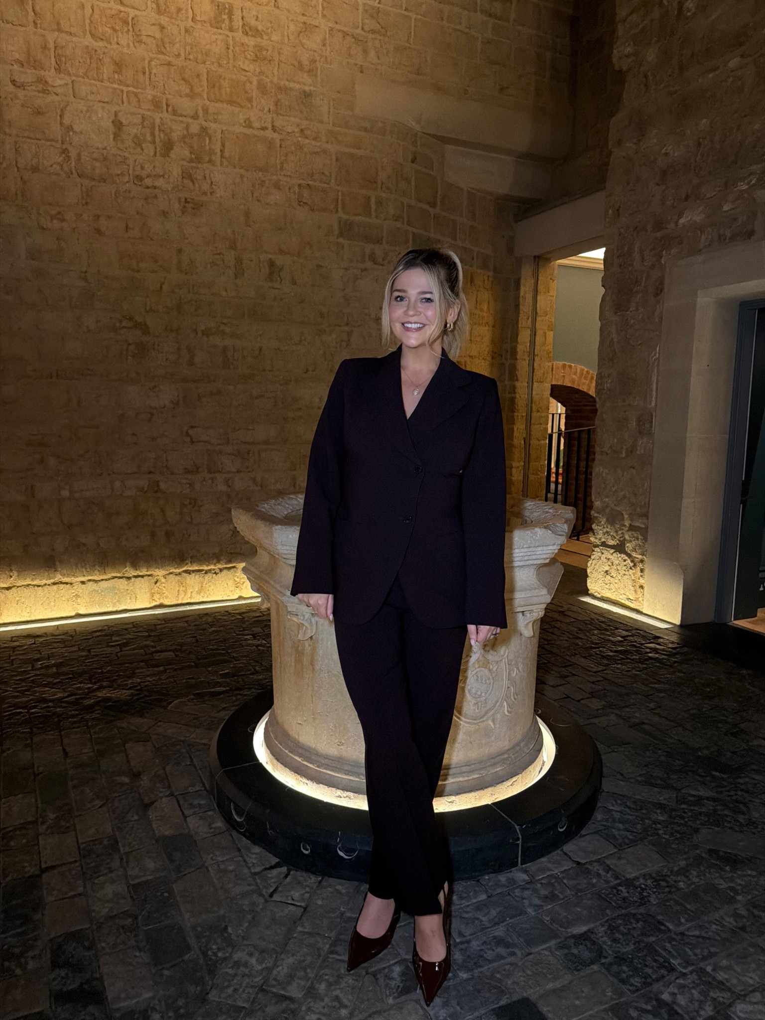 Suited and booted 

#LTKpartywear #LTKFashionMonth #LTKwinter