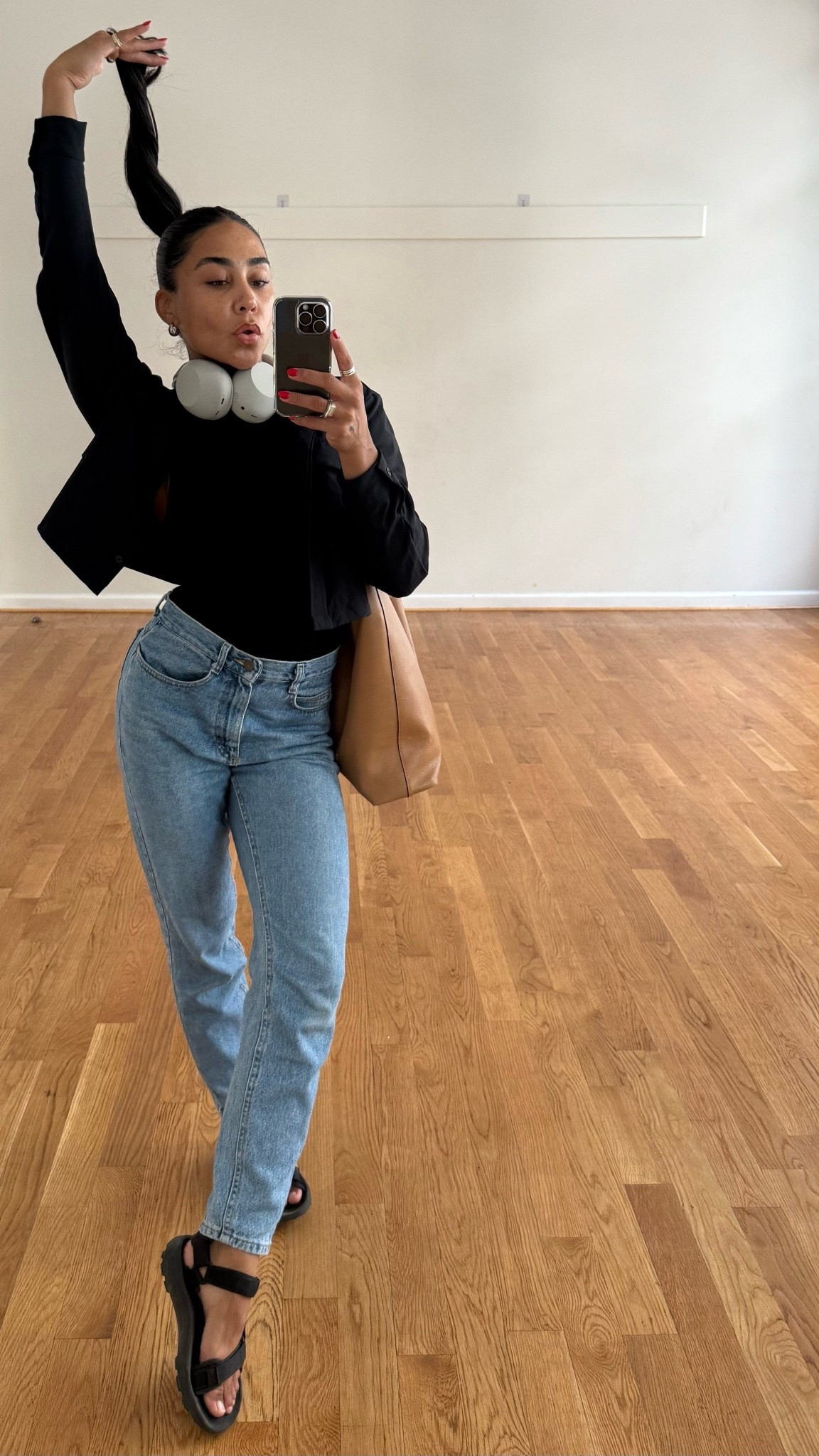 XS tops
7 sandal
*jeans thrifted but Lee*

#LTKStyleTip #LTKActive #LTKWorkwear