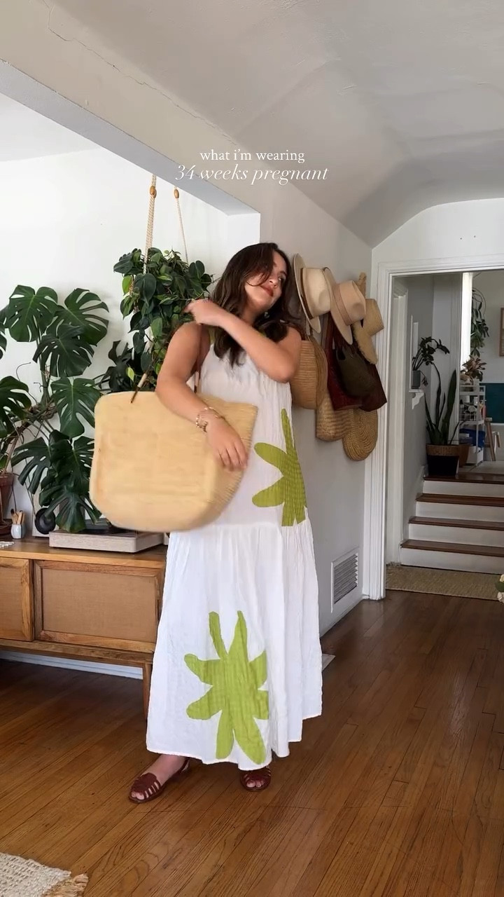an easy breezy drop waisted maxi, big woven bag, and leather sandals 💚



#LTKBump #LTKItBag #LTKBaby