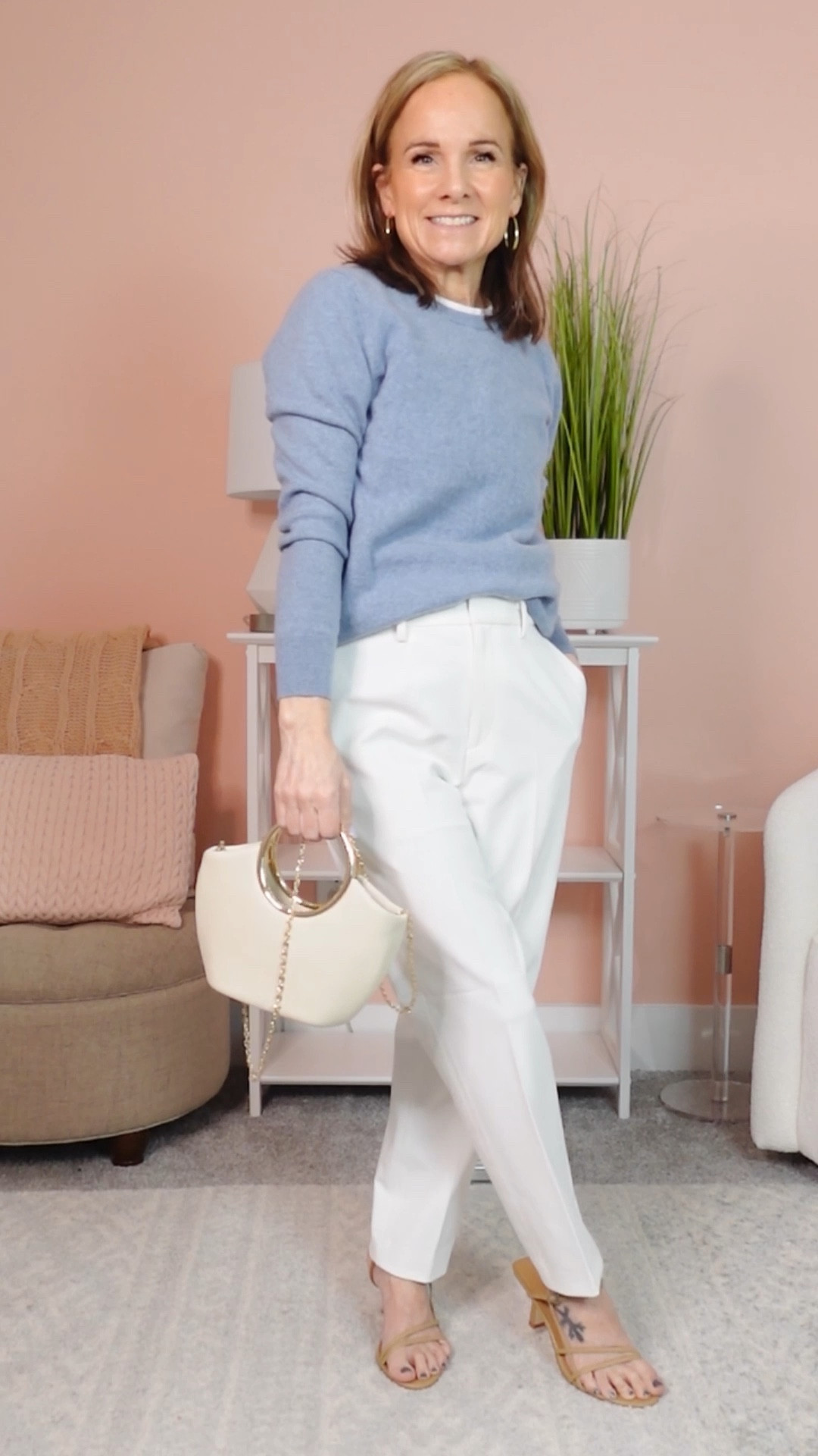 Petite Spring OOTD
Uniqlo Smart Ankle Pants XS custom hemmed to 24.5 inches 
Quince Cashmere Sweater Small 
Mango bag


#LTKOver40 #LTKWatchNow #LTKPetite