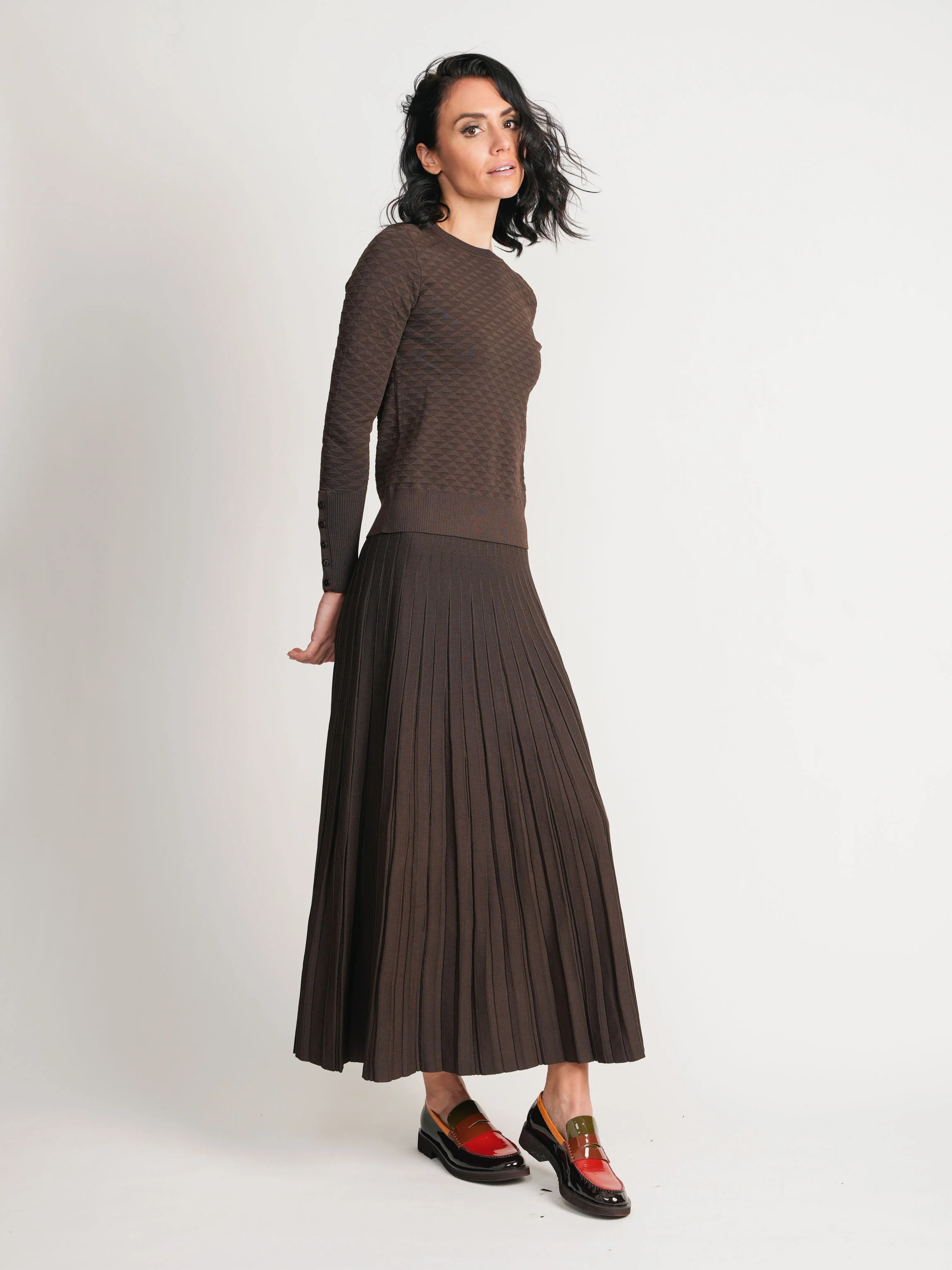 KNIT MAXI PLEAT SKIRT 35"-BROWN | Fame On central