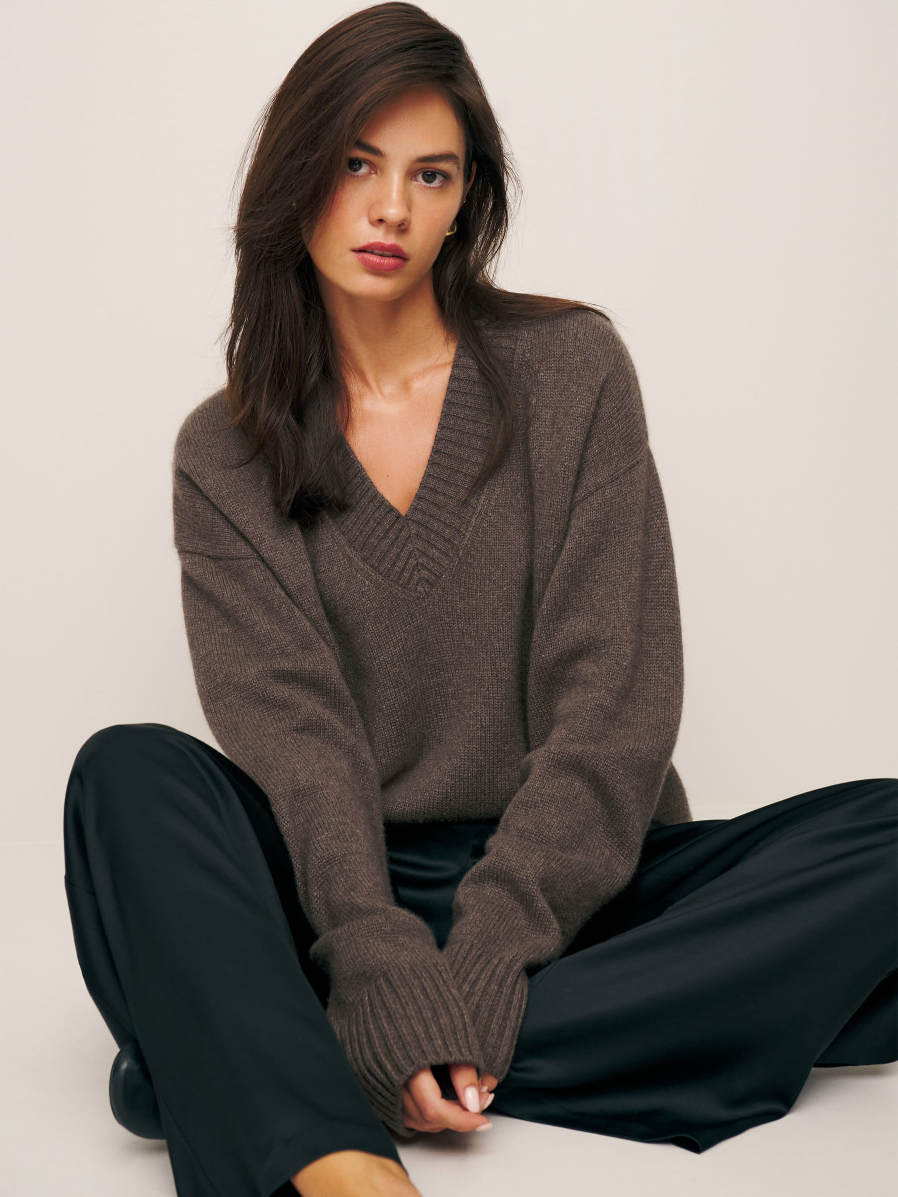 Jadey Cashmere Oversized V-neck Sweater | Reformation (Global)
