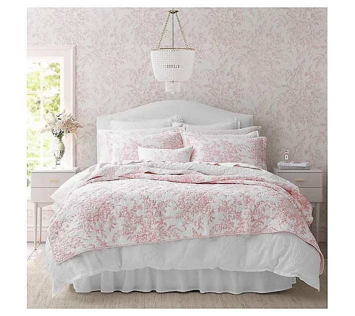Laura Ashley Bedford Pink/White Full/Queen Quil t Set | QVC