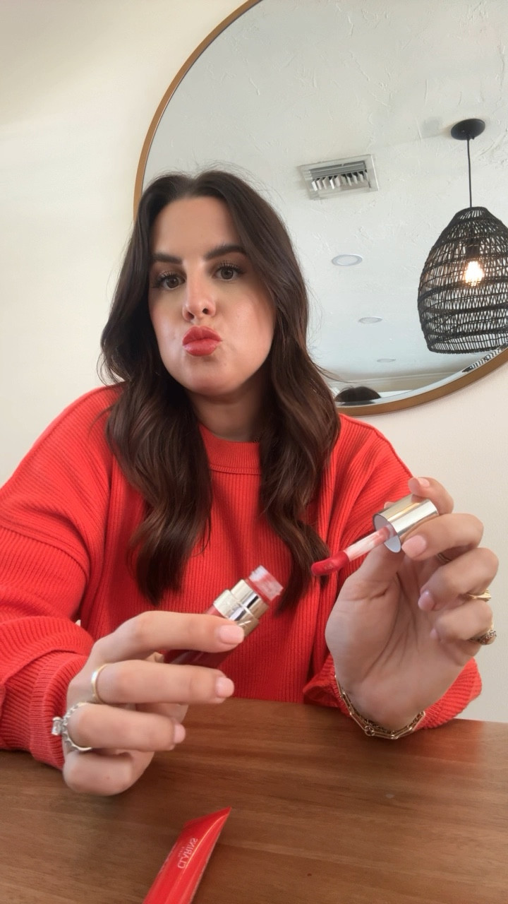 Red Lip Stain and Oil from Clarins! LOVE ❤️💋 both in shade Cherry 03

Red lips | beauty | Valentine’s Day | lipstick | lip stain 