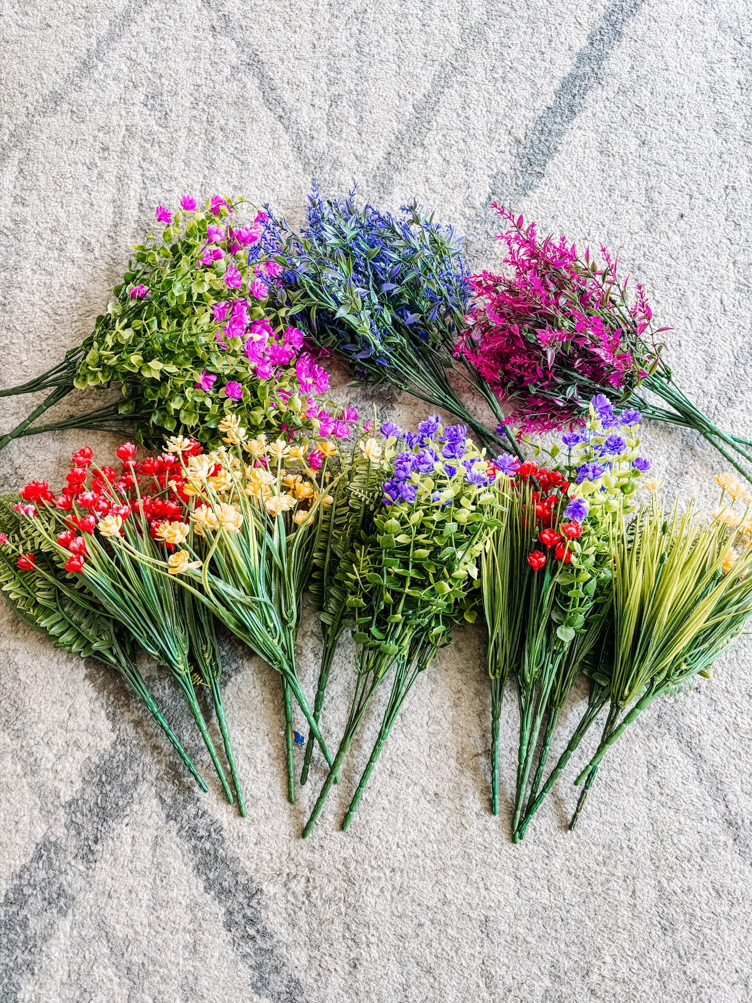 Outdoor Spring & Summer decor!!
On sale & under $20!!
-24 Bundles Artificial Flowers Bulk for Outdoors UV Resistant Fake Flowers Spring for Garden Patio Porch 🌸

#LTKSeasonal #LTKSaleAlert #LTKHome