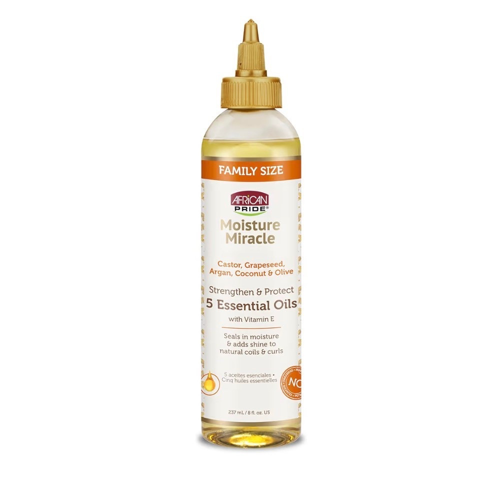 This oil is packed with 5 essential oils and it smells so good! Just what your scalp & hair need. One of my fave go-to’s. 🙂‍↕️✨ #locs 