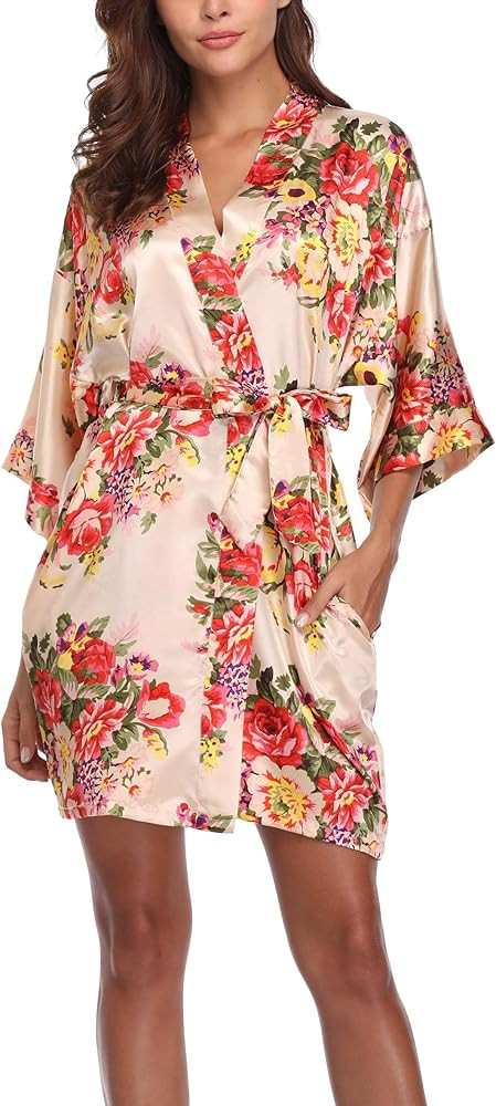 VOGTORY Women's Floral Satin Robes Bridesmaid Short Kimono Bathrobes for Wedding Party with 2 Sid... | Amazon (US)