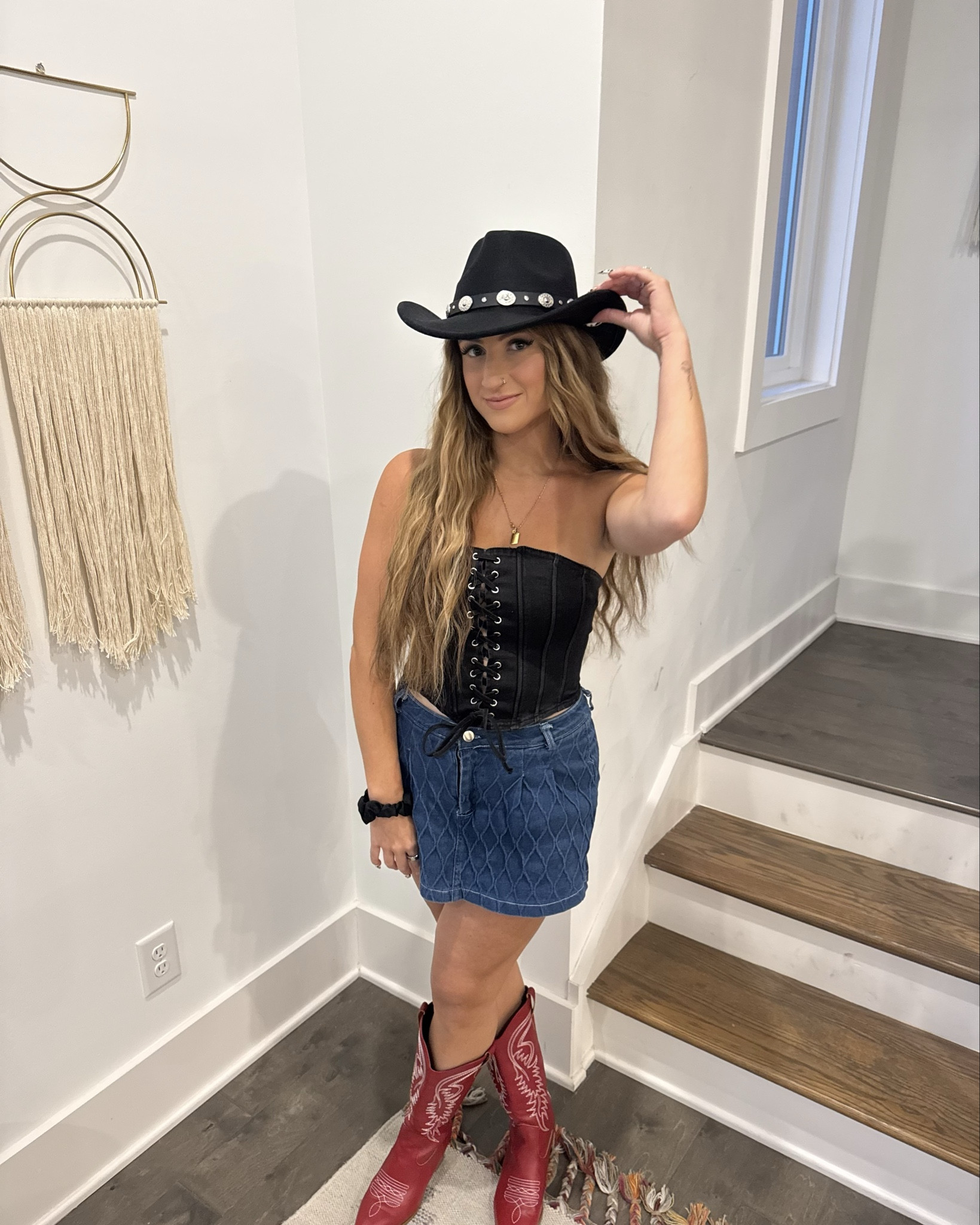 Nashville Outfit🖤

Top - XS
Skort - S
Boots - 8.5

#LTKTravel #LTKStyleTip #LTKFindsUnder100