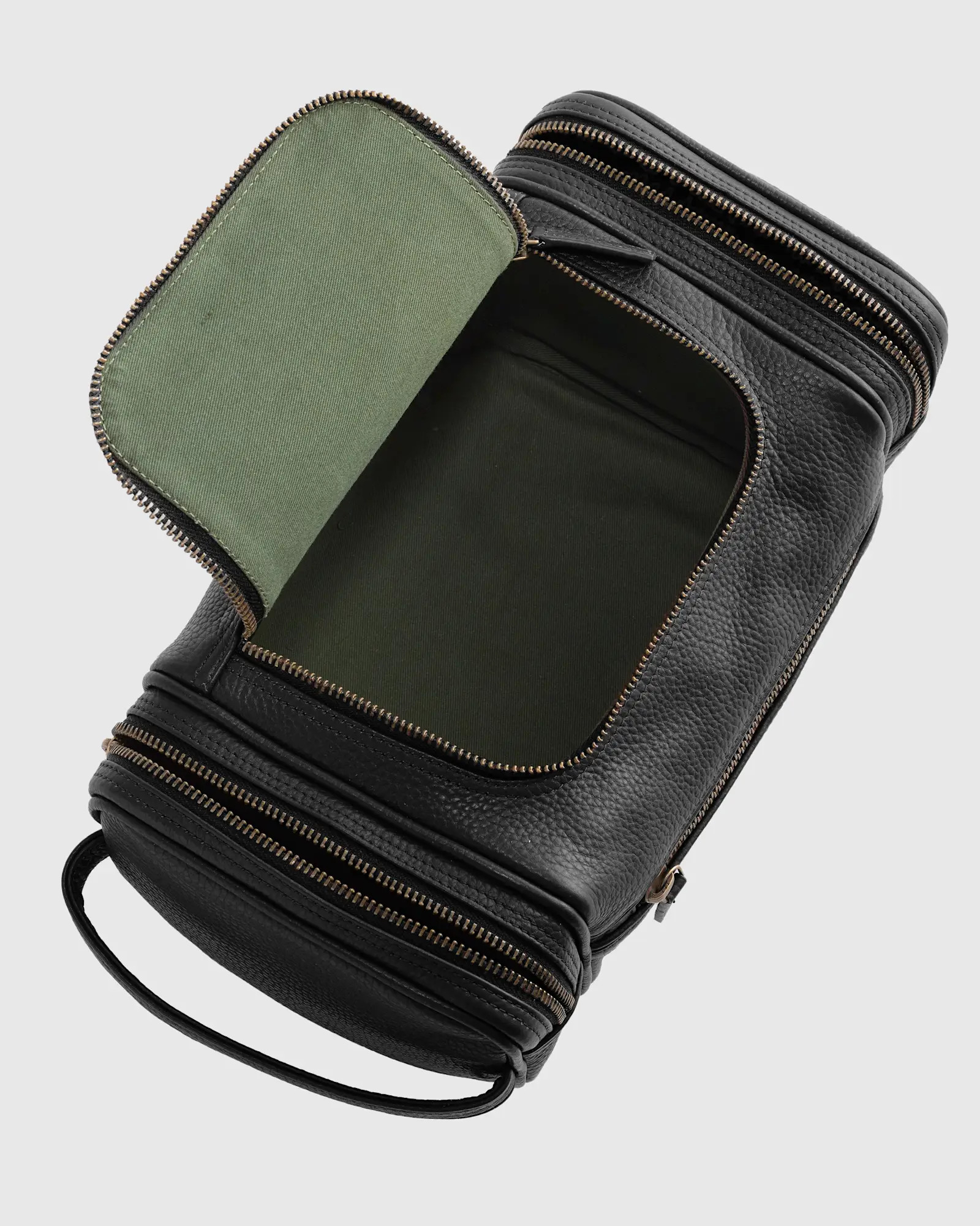 Nappa Leather Toiletry Bag | Quince