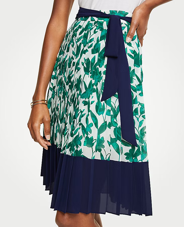 Floral Pleated Chiffon Skirt | Ann Taylor (US)