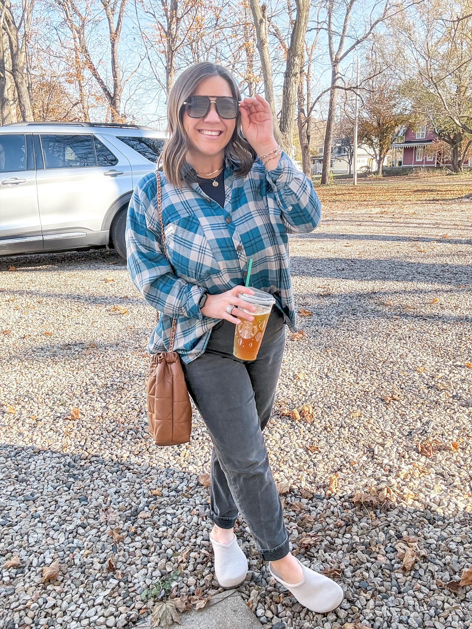 OOTD mom style ✨
American Eagle bottoms- 8 short
Rothy shoes- run big, sized down to a 6
Nordstrom top- oversized- xs

#LTKFindsUnder50 #LTKShoeCrush #LTKHoliday
