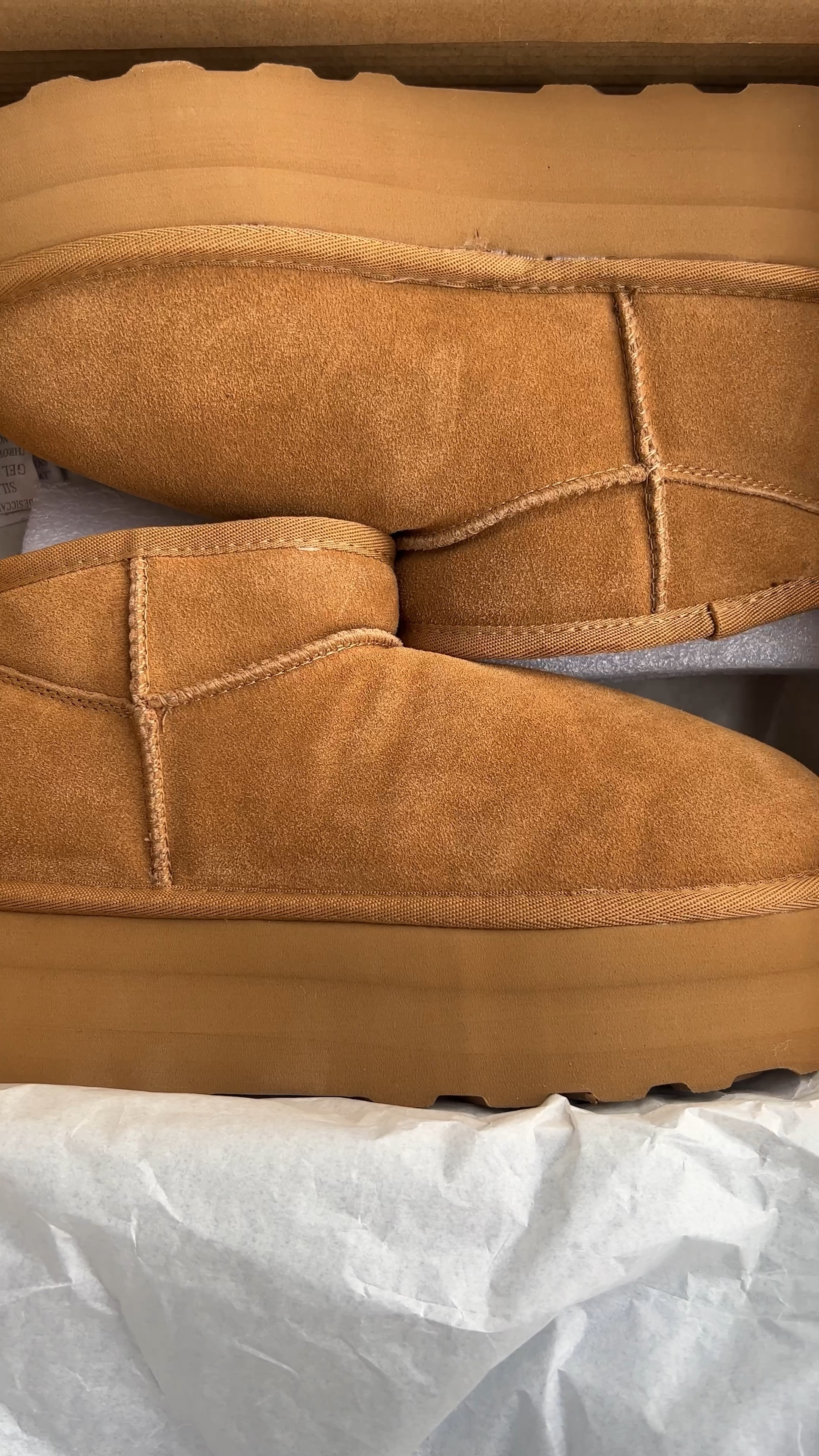 #FoundOnAmazon: #UGG platform boot dupe!! These are the REAL DEAL!! There is one significant difference though - they run BIG AF!! I’d recommend going 1 FULL SIZE down. They do have wide sizes available as well!! They are SO comfortable & for $80, you really can’t beat it! **As an Amazon Affiliate I earn from qualifying purchases.** 

xo, e

#LTKstyletip #LTKSeasonal #LTKshoecrush