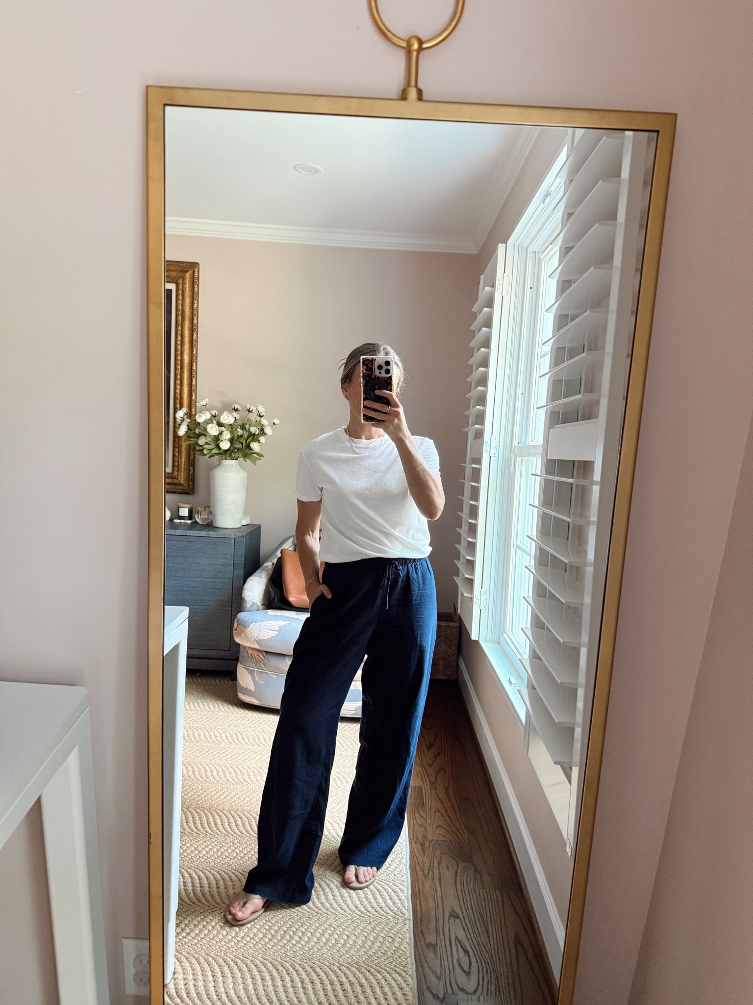 Honestly, this might be my favorite outfit formula: a white tee and a linen pant.

#LTKootd #LTKPetite #LTKOver40