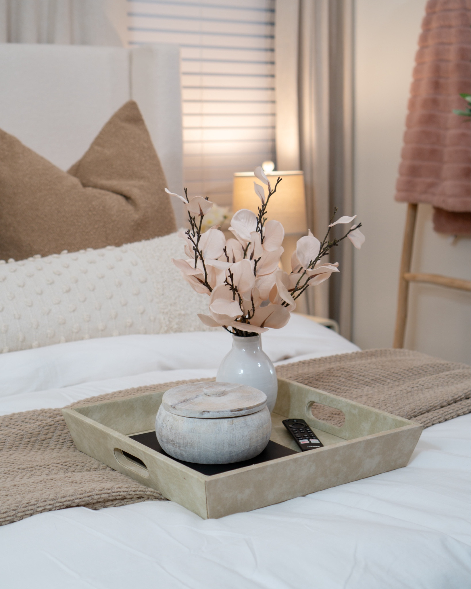 finally done creating my cozy love corner. i had to give myself a grown and sexy bedroom 😍🛌

#LTKHome #LTKFindsUnder100 #LTKFindsUnder50