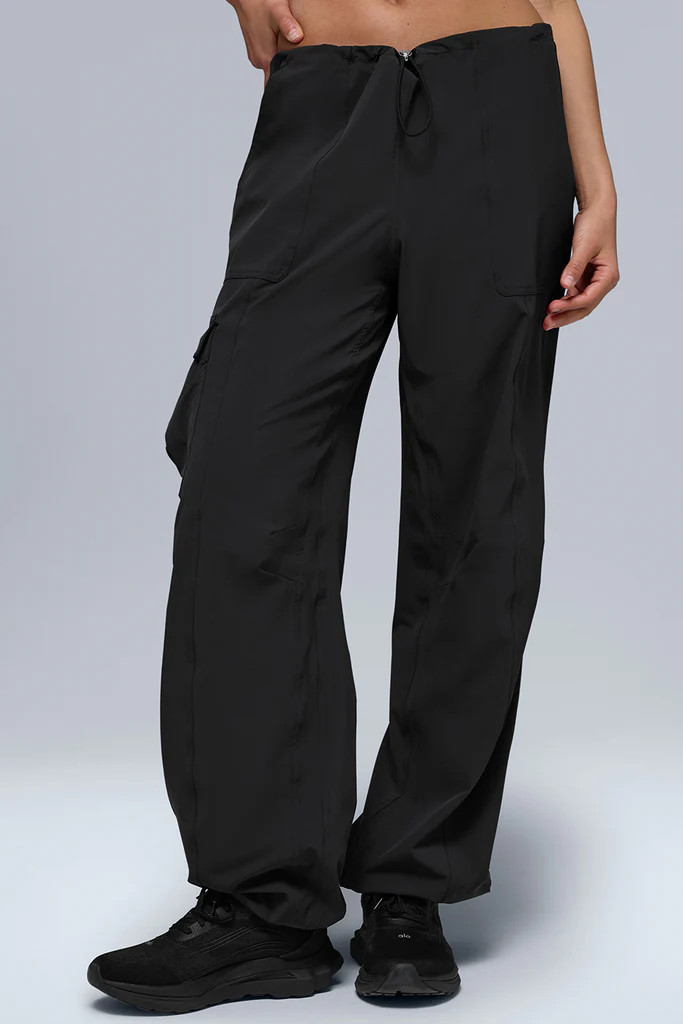 Megastar Cargo Pant - Black | Alo Yoga (US)