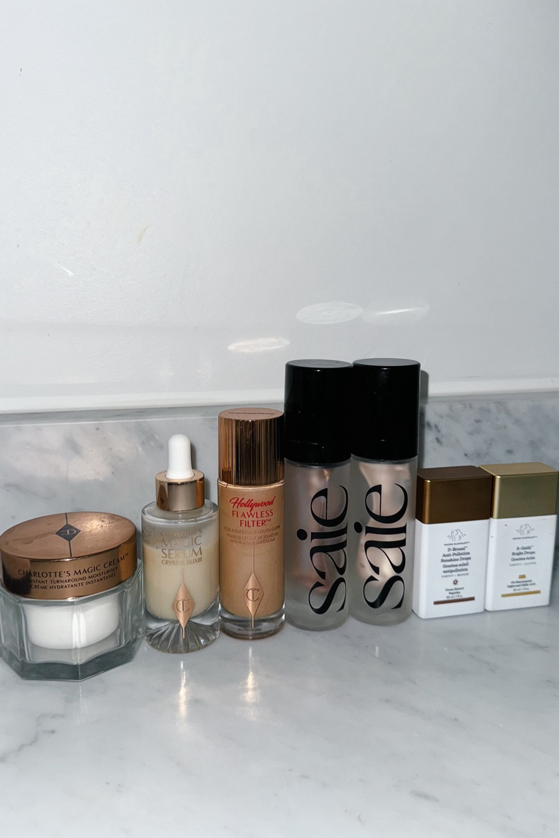 my FAV glow products! 

I do the magic serum first, then mix the glow drops with the magic cream! 

I usually pick one bronzing drop + pair with one of the glow drops — doesn’t matter which brand for whixh, they are all great! I usually just buy whatever is in stock because sometimes they can be hard to find! 

then I use the flawless filter shade 4! it’s sooo good!

#makeup #glowyskin #glowymakeup #makeuproutine