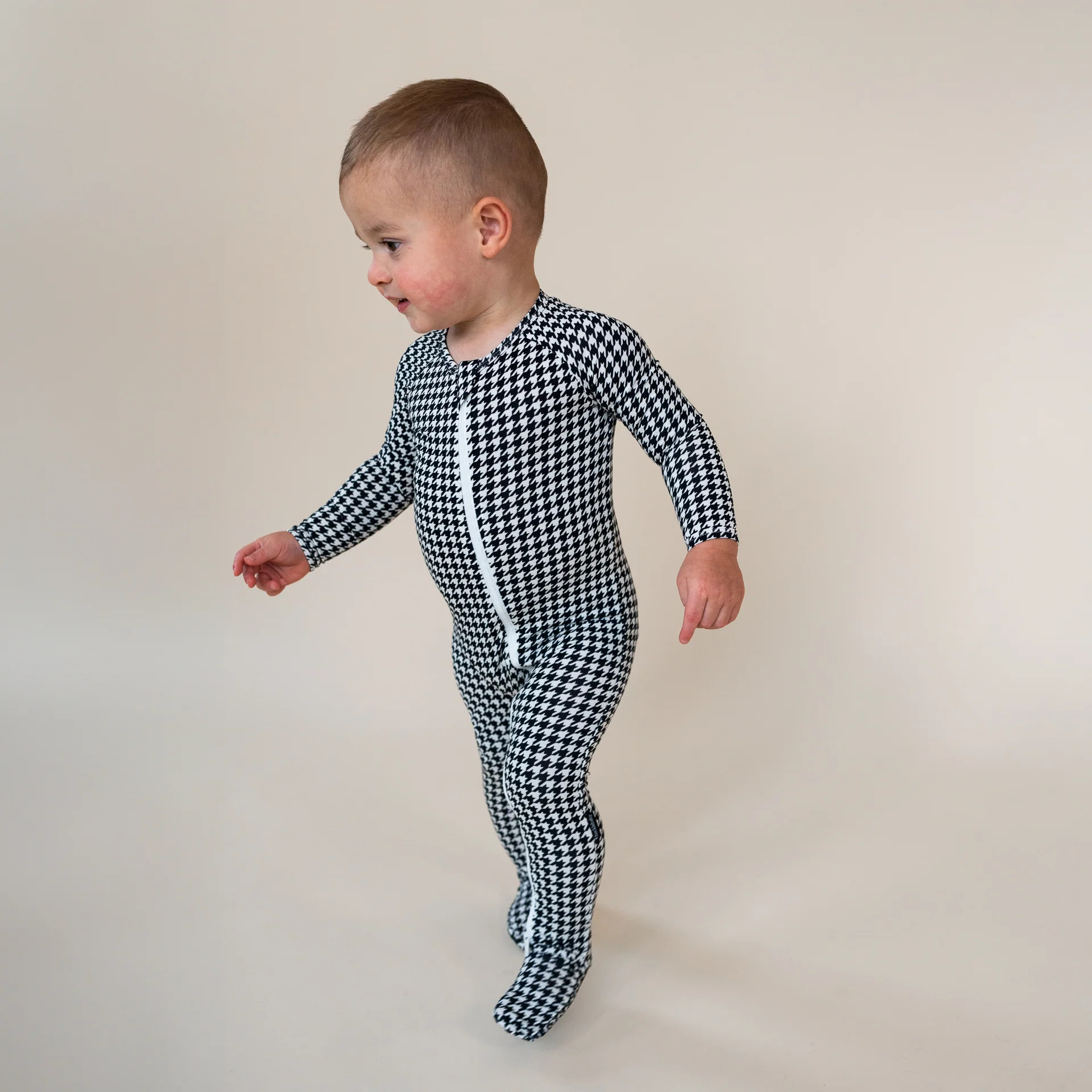 Houndstooth Footed Pajamas | Hucklebaby
