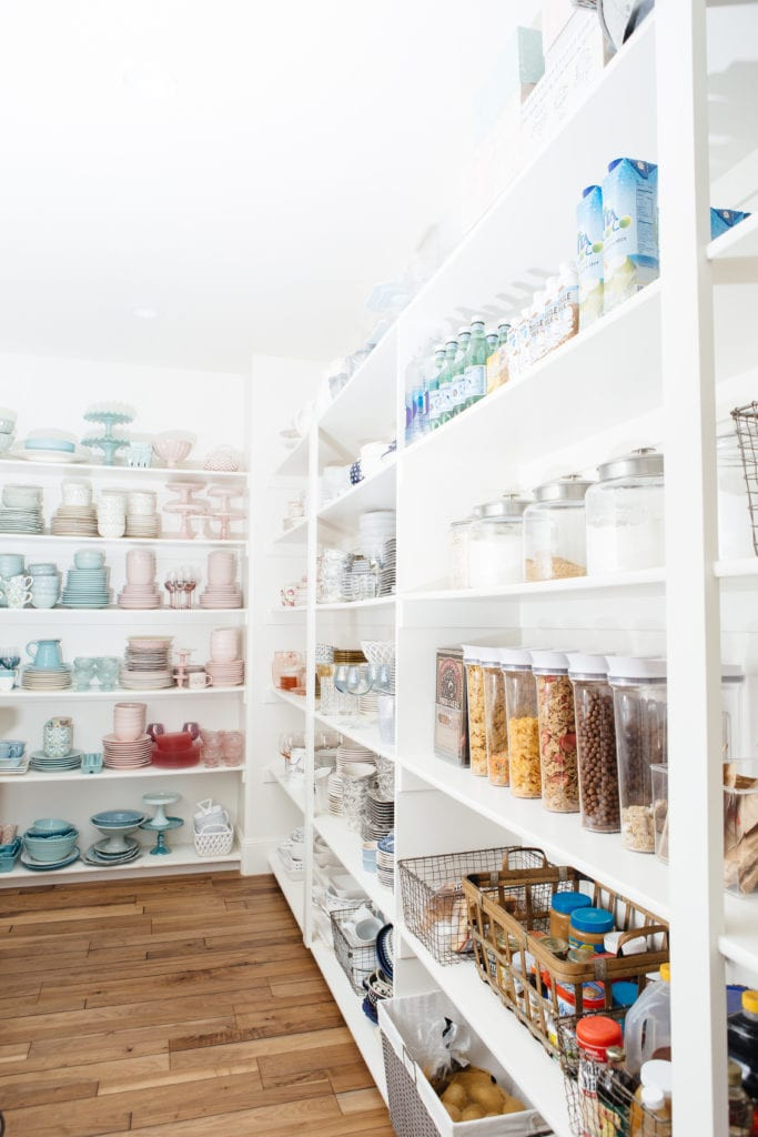 SPRING RESET but make it aesthetic ✨🌿
This pantry makeover completely changed how our kitchen functions (and feels). Think: labeled bins, grab-and-go zones, and zero clutter chaos 🙌

If your space is stressing you out, this is your sign to start small → one shelf, one bin, one reset at a time.

Everything I used is linked in my LTK 🛒 tap to shop + recreate this look in your own home!

SAVE this for your spring cleaning checklist + FOLLOW for more home organization hacks 🤍

#springcleaning #pantryorganization #homeorganization #ltkhome #organizedhome #declutteryourlife #kitchenorganization #cleanhomeclub #amazonhomefinds #homeinspo #aestheticorganization #cleaningmotivation #beforeandafter #homereset #viralhome #homewithhollyj #shophollyjhome 

 #LTKdayinmylife #LTKmomlife #LTKHome