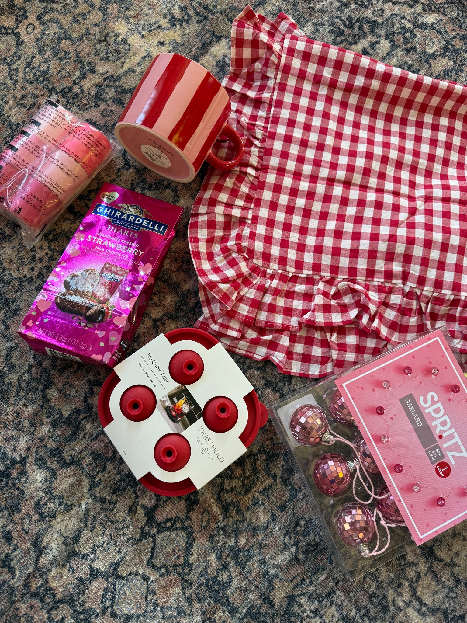 Valentine’s Day haul from target and Amazon! 

#LTKFindsUnder50 #LTKHoliday #LTKHome