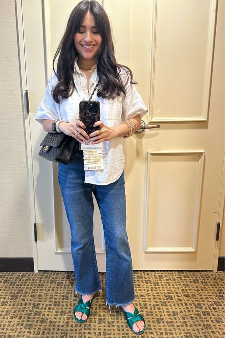 Airport outfit basic white button down and cropped jeans 

#LTKtravel #LTKstyletip #LTKFind