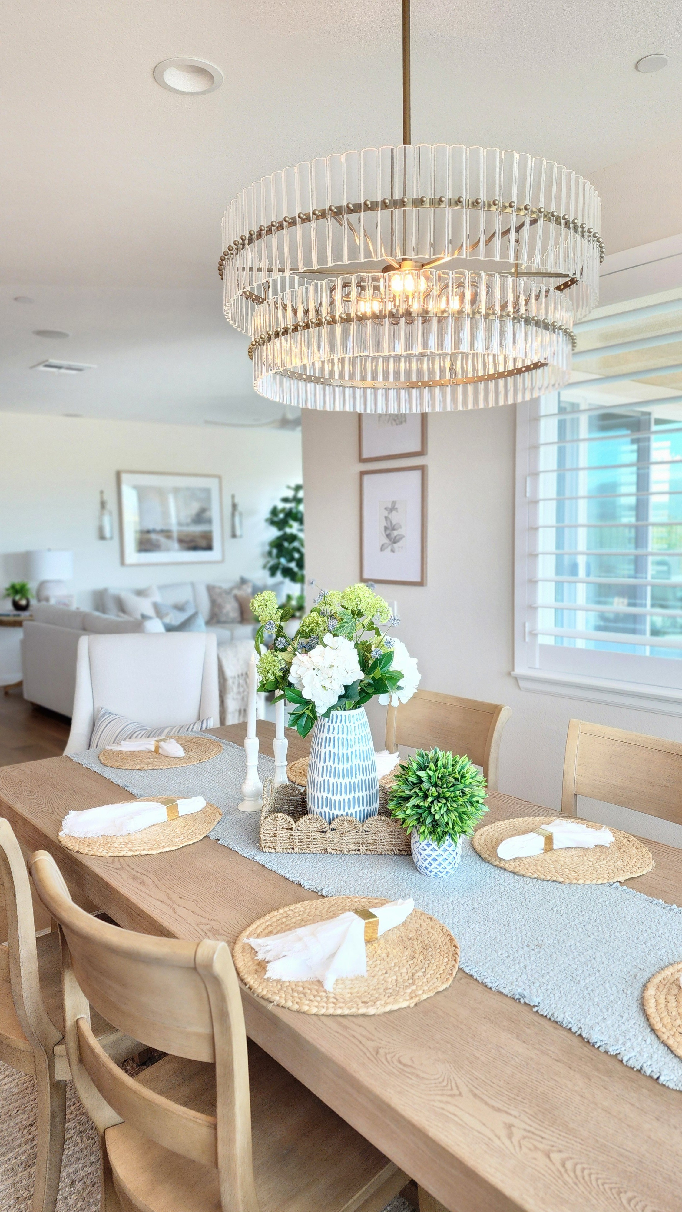 One of my favorite lighting pieces in our home, a slightly more modern timeless style! 

#LTKHome