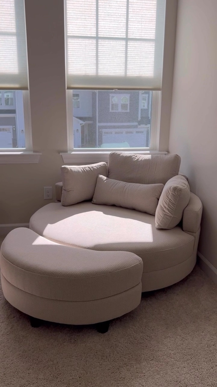 Amazon home, oversized barrel chair, new home, cozy office, reading nook 🤍

#LTKSeasonal #LTKVideo #LTKHome