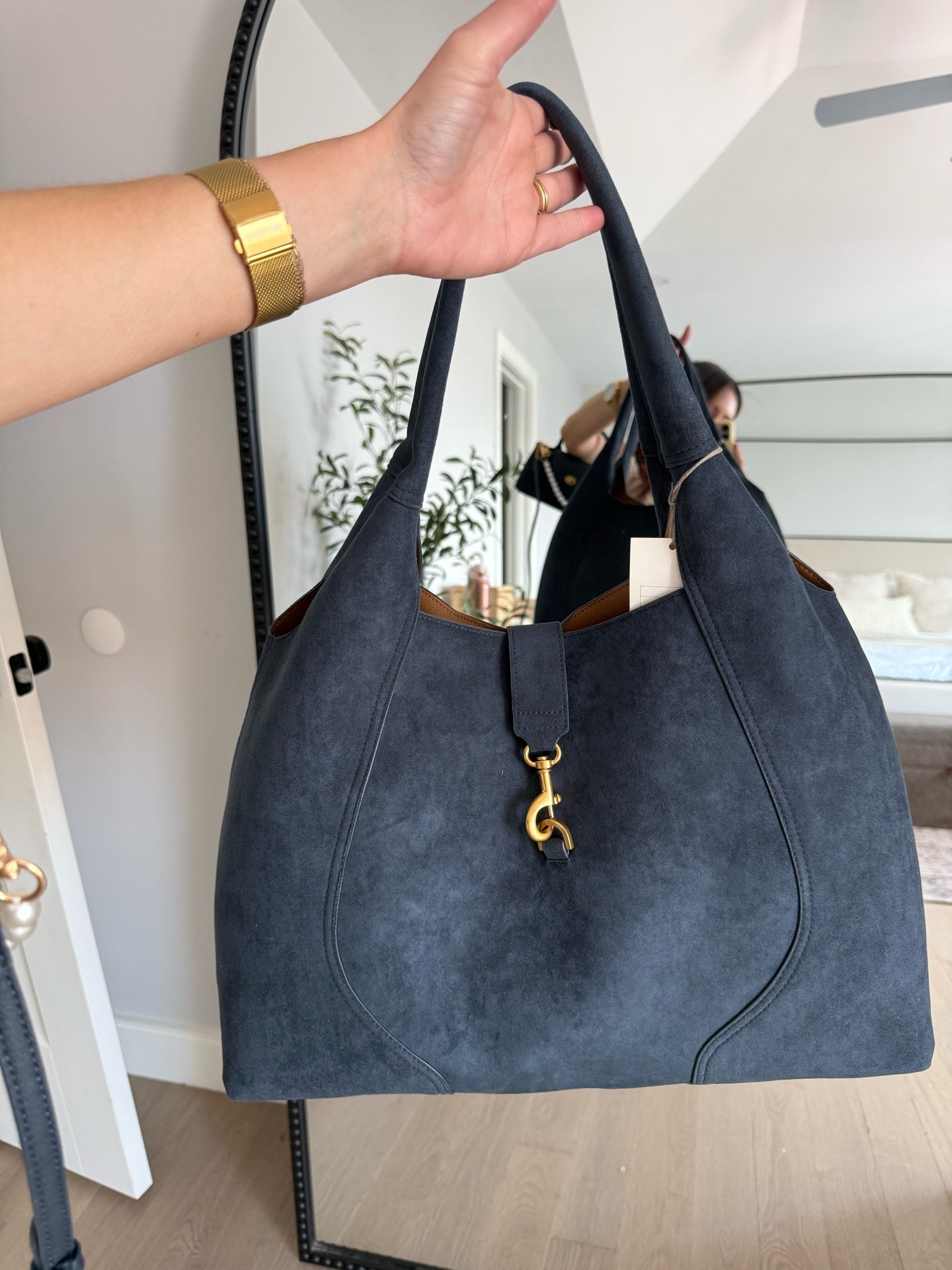 This was a top seller last week! The perfect fall bag also comes in brown
Target style

#LTKootd #LTKSeasonal