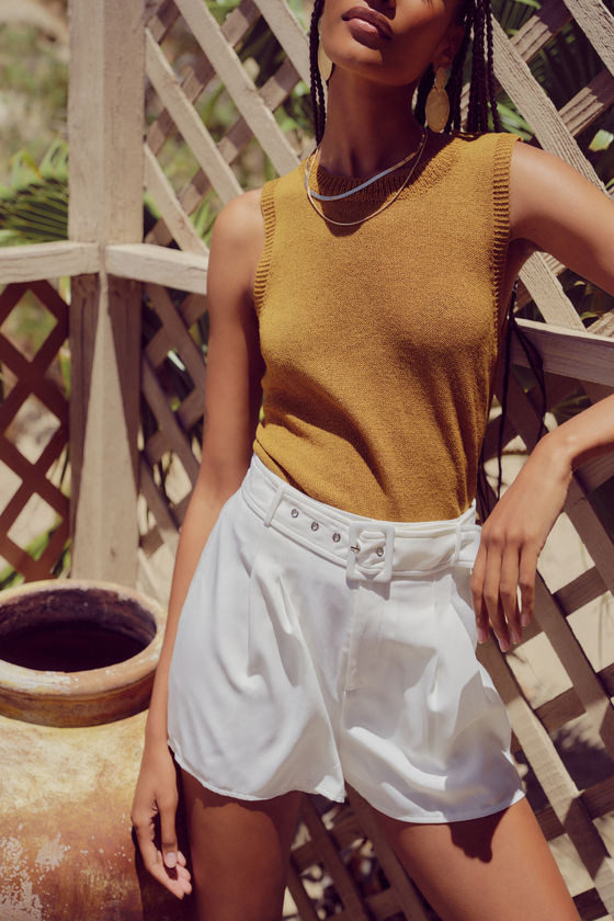 Suit and Score Ivory Pleated Belted Shorts | Lulus (US)