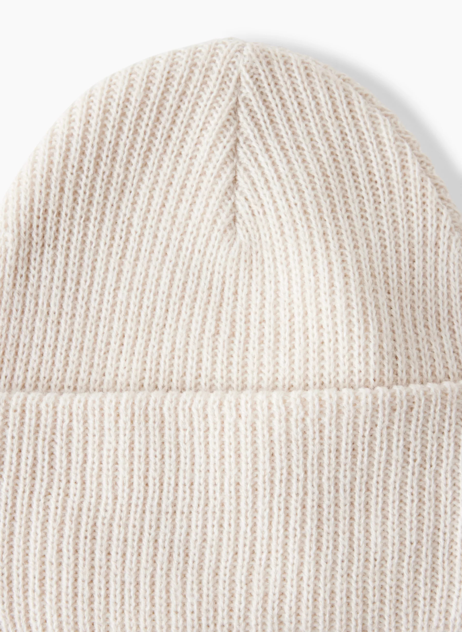 PEAK BEANIE | Aritzia