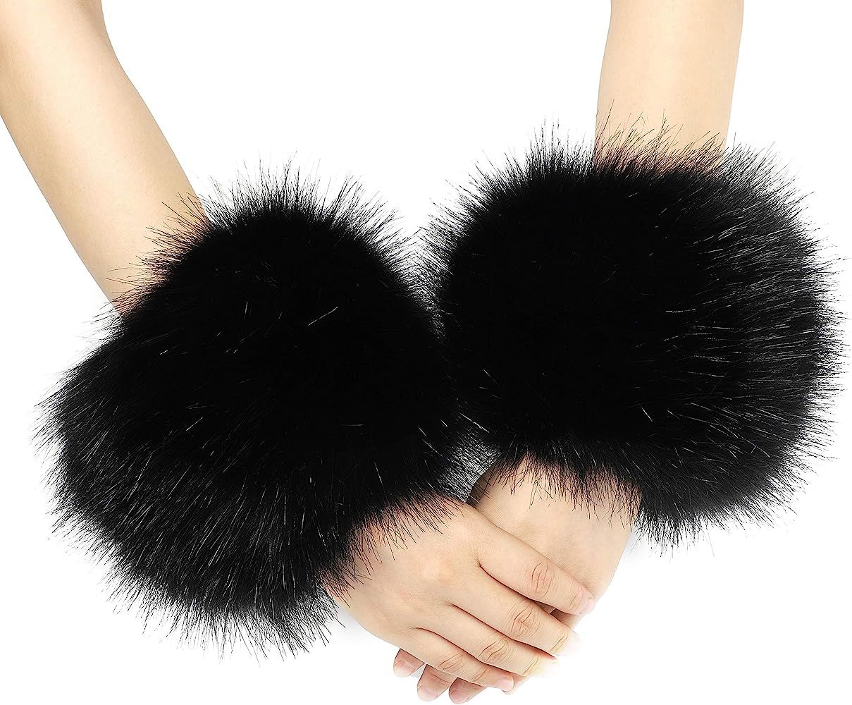 La Carrie Women's Snakeskin Print Faux Fur Wrist Cuffs,Winter Fox Furry Bands Arm Warmer | Amazon (US)