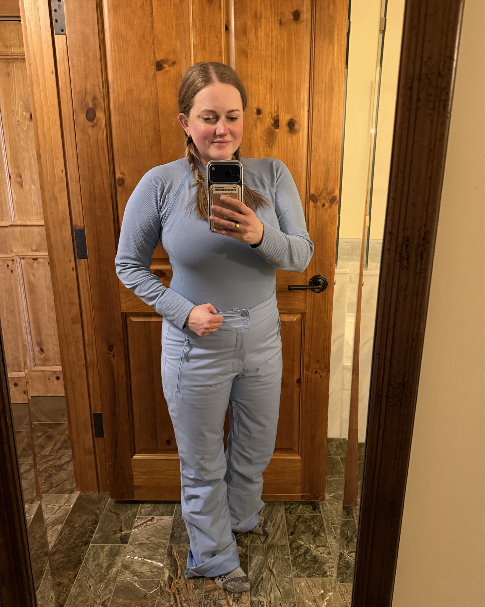 Everything I wore and used on my ski trip to Vermont. From ski pants by half days to rechargeable hand warmers to getting it all in a single check on size bag. 

#LTKootd #LTKvlog #LTKSeasonal