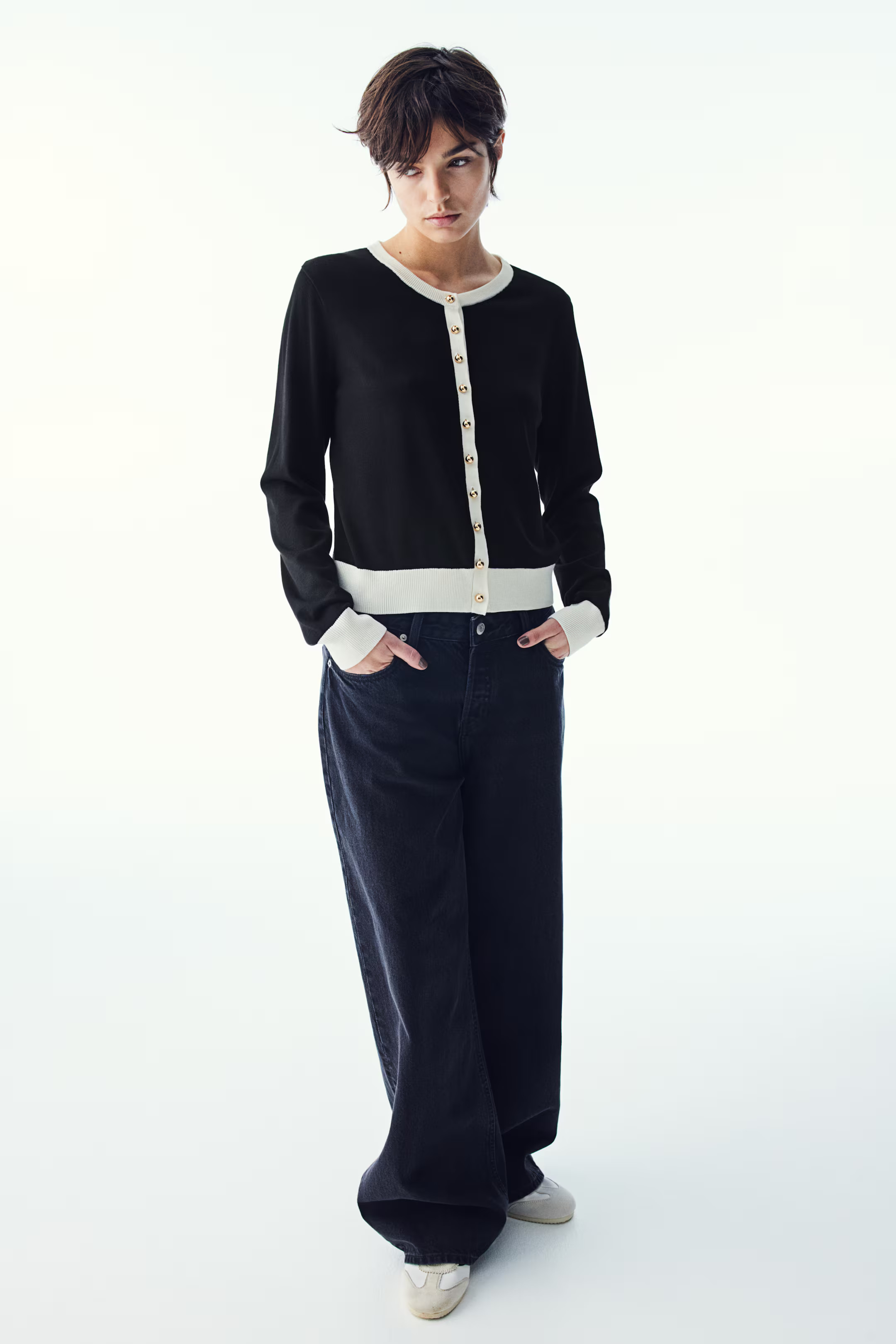 Knitted cardigan | H&M (UK, MY, IN, SG, PH, TW, HK)